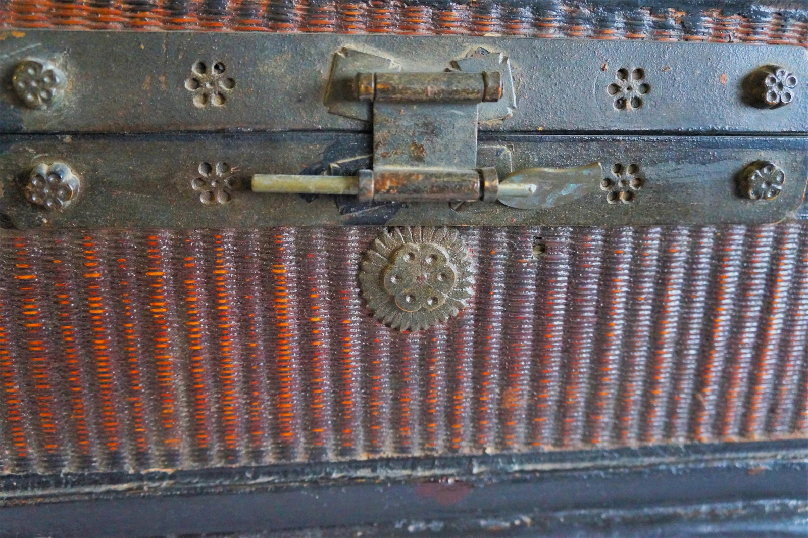 Chinese Antique Wood and Bamboo Document Box - 7