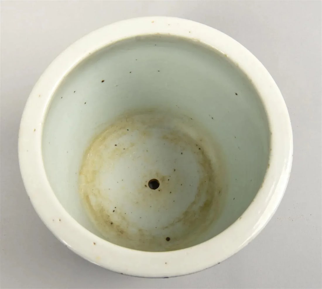 Antique Chinese Blue and White Jardiniere - 4