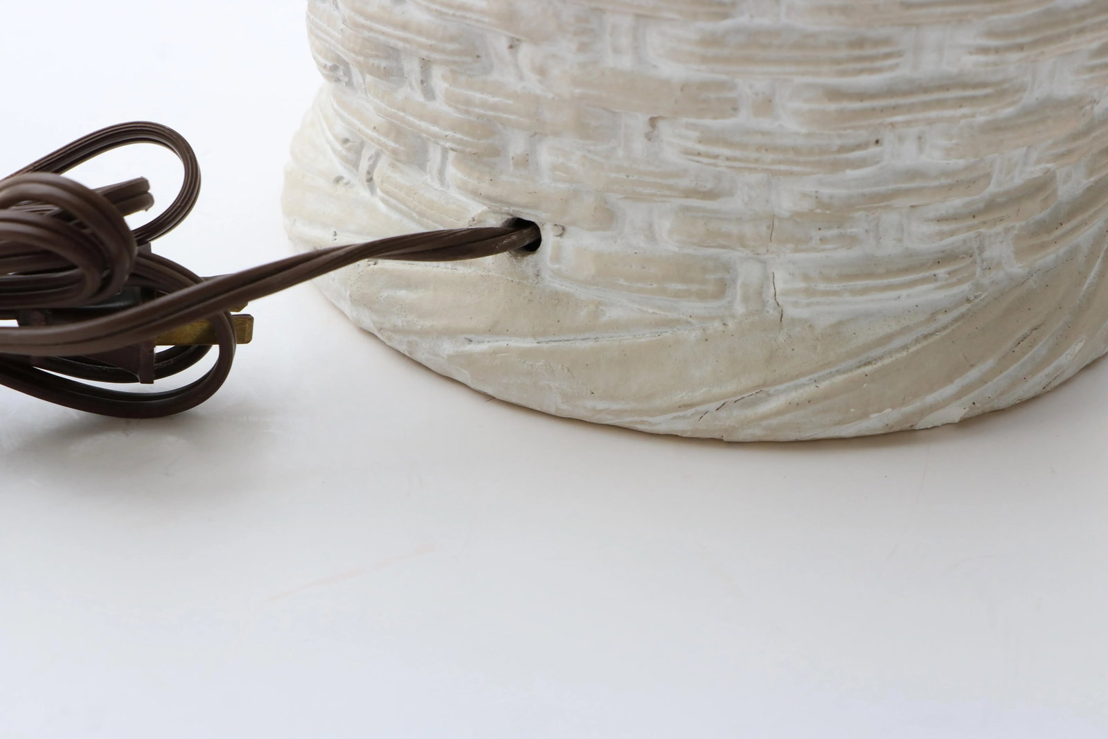 Plaster Woven Basket Form Table Lamp - 6