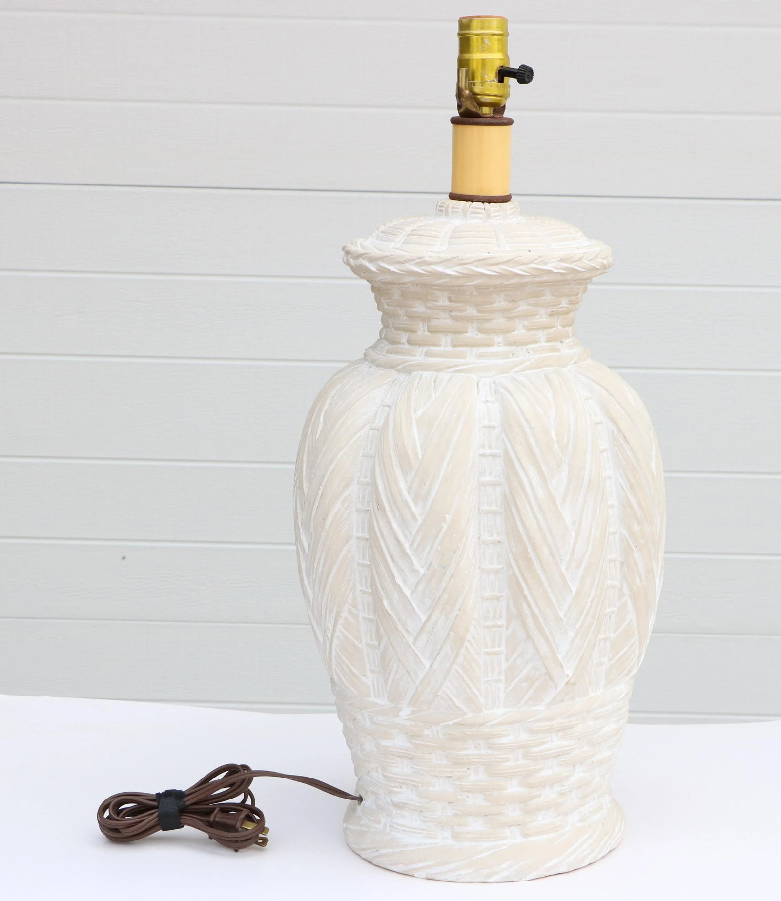 Plaster Woven Basket Form Table Lamp - 7
