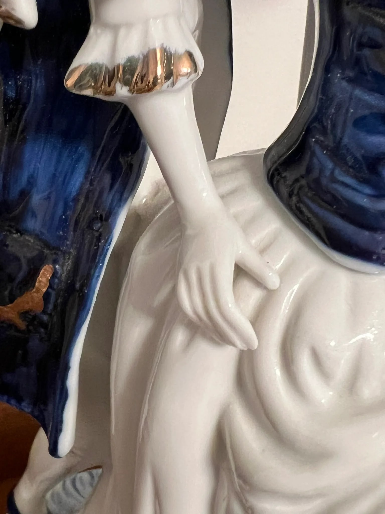 Vintage Blue and White Porcelain Figural Lamps With Side Figures - 3 Piece Set - 9