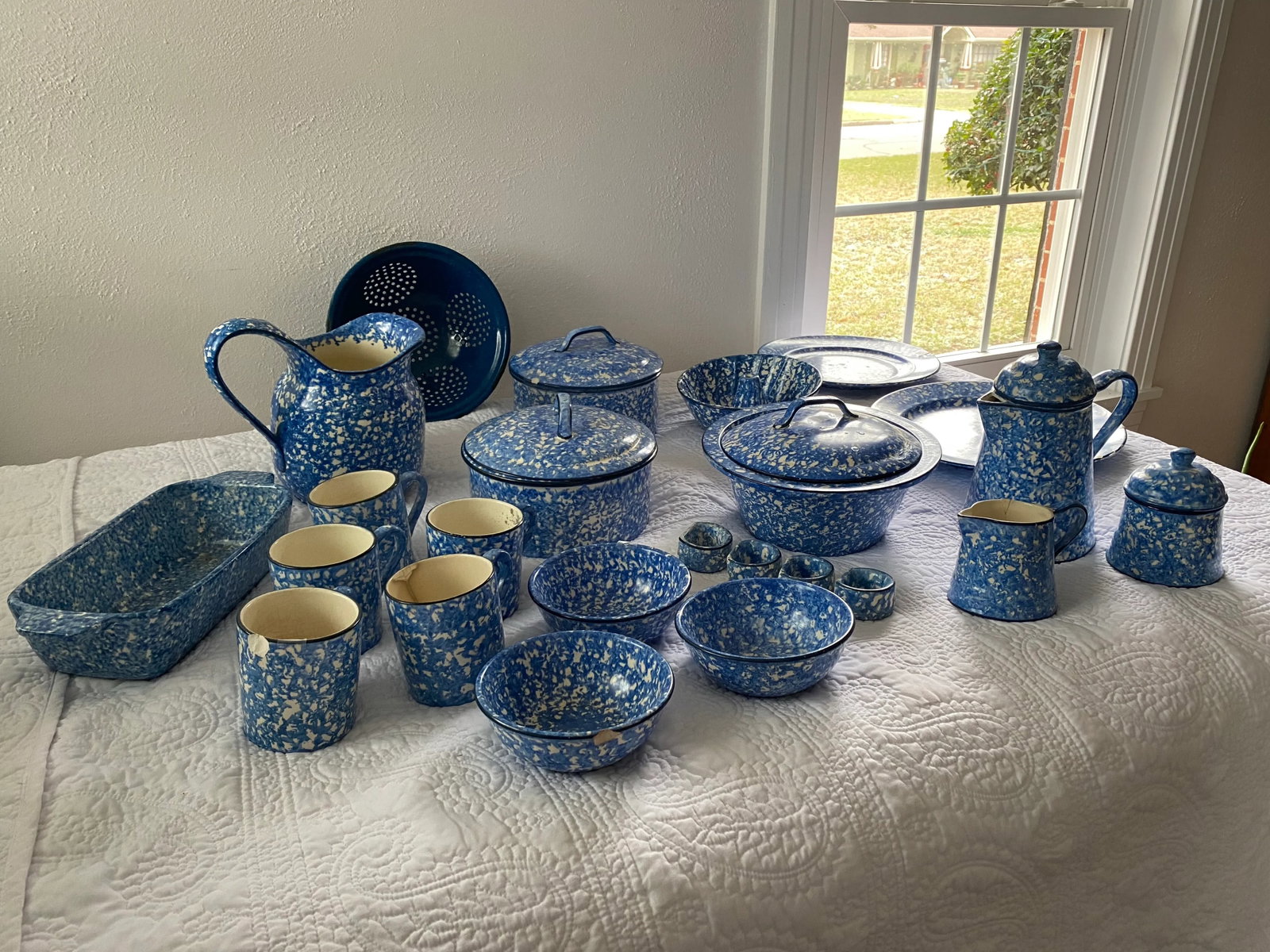 1940s Vintage Blue Stangl Sponge-Ware Stamped "Town & Country" Pattern- 24 Pieces - 2
