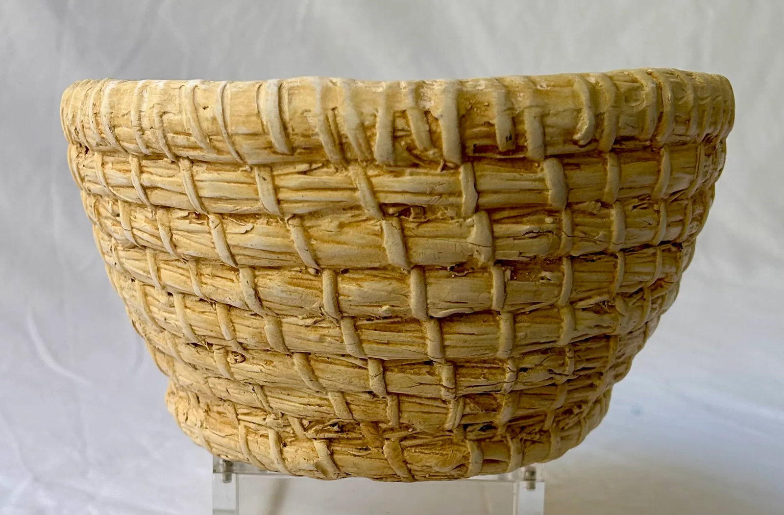 Late 20th Century Italian Trompe'-L'oeil Woven Seagrass Ceramic Planter - 3