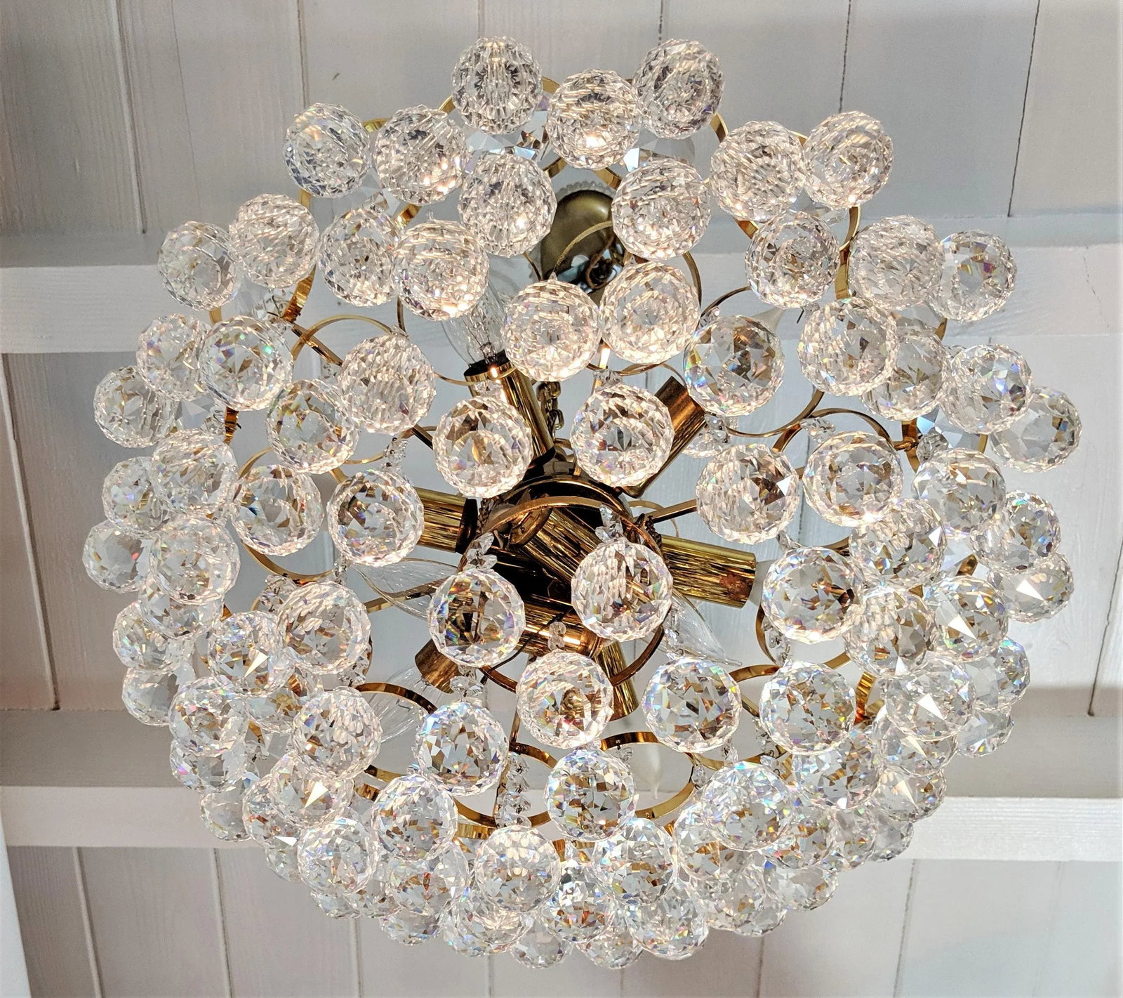 1970s Crystal and Gilt Brass Chandelier by J. L. Lobmeyr - 4