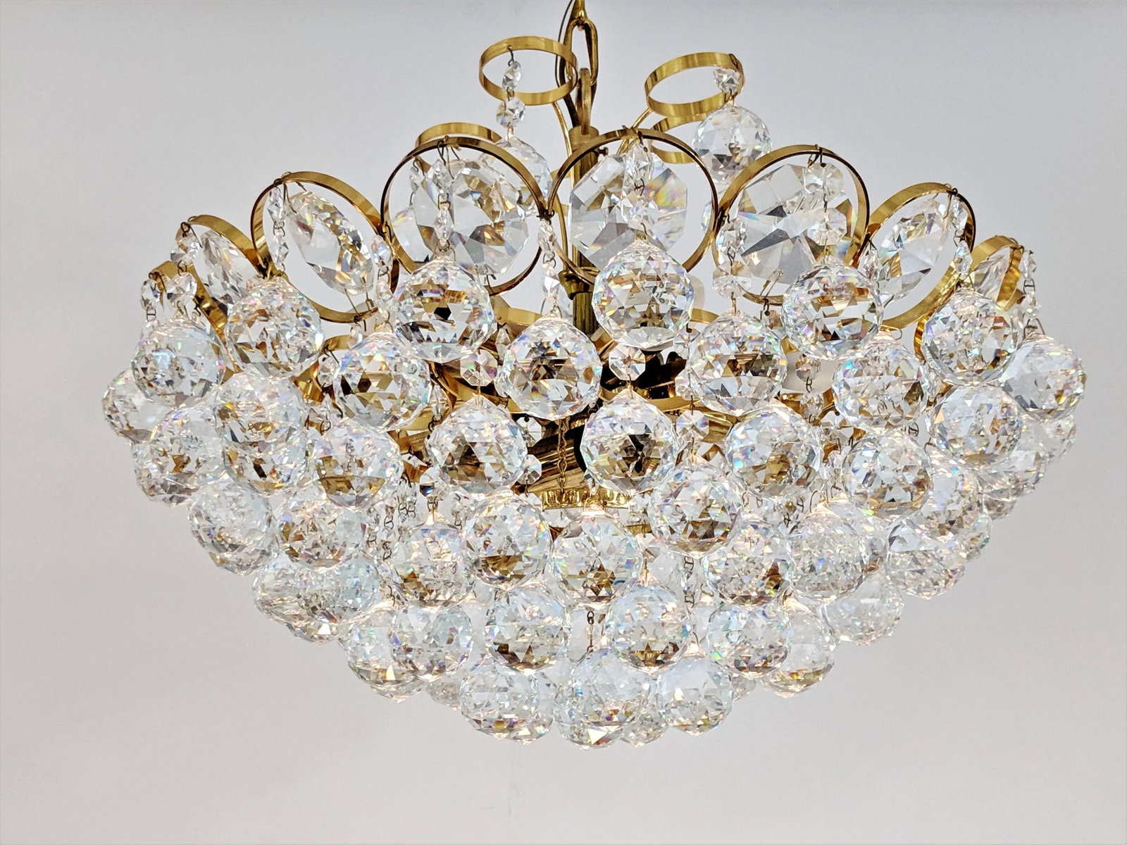 1970s Crystal and Gilt Brass Chandelier by J. L. Lobmeyr - 8