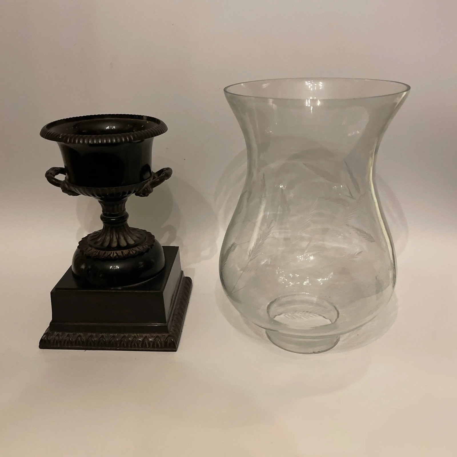 Pair of Classical Capana Bronze Urns With Hurricane Globes - 4