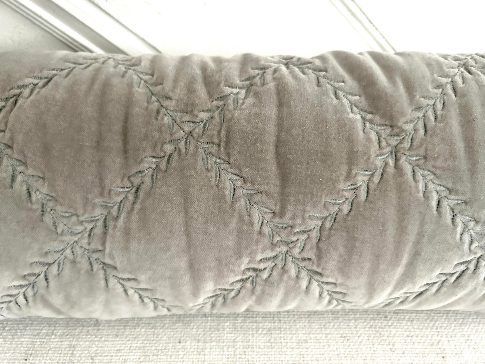 Bella Notte and Linen Long Lumber Pillow in Sterling - 7