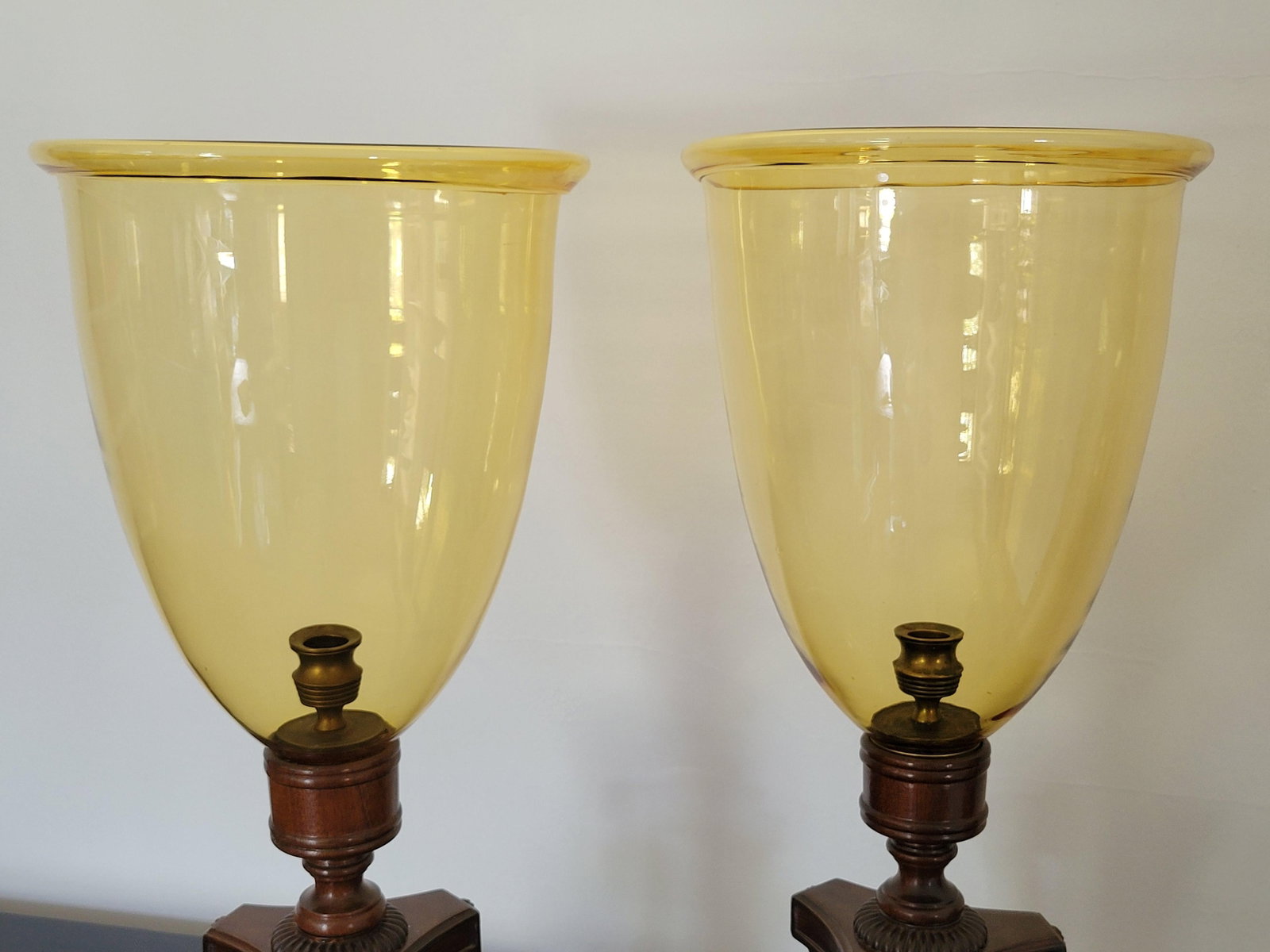 Vintage Pair of Amber Glass and Wood Photophores Hurricane Lamps - 3