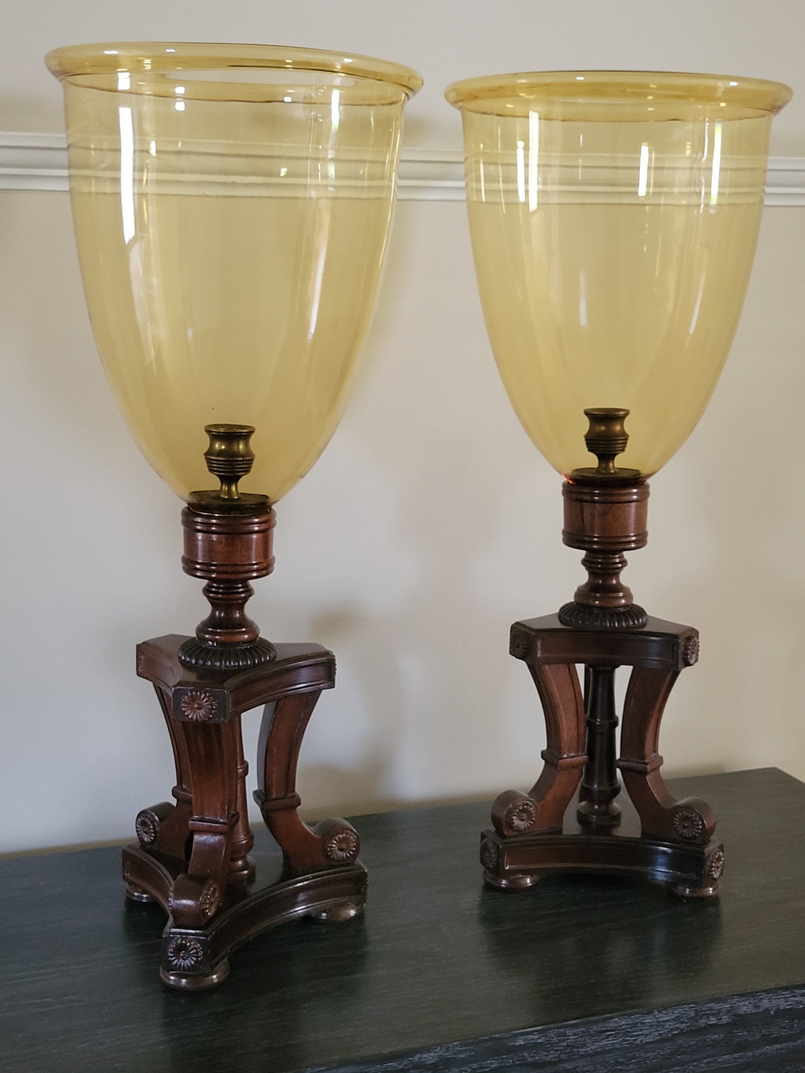 Vintage Pair of Amber Glass and Wood Photophores Hurricane Lamps - 6