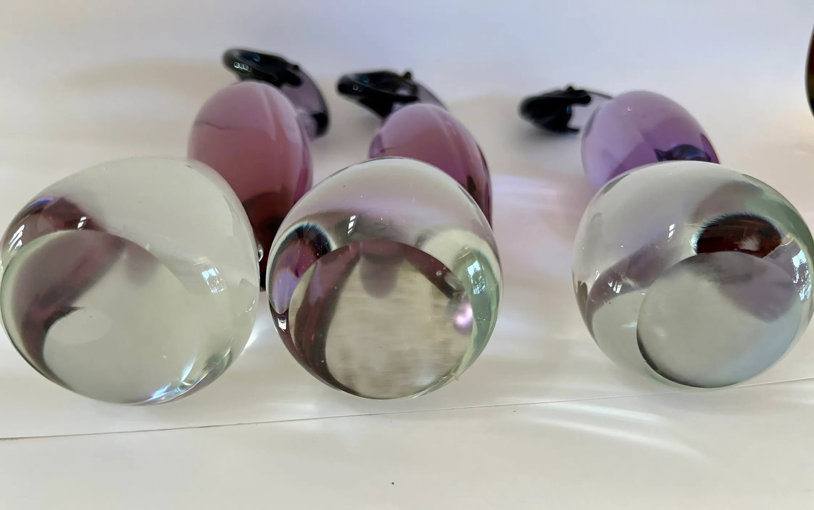 Set of Three Vintage Lavendar Glass Flamingos in Murano Style - 9