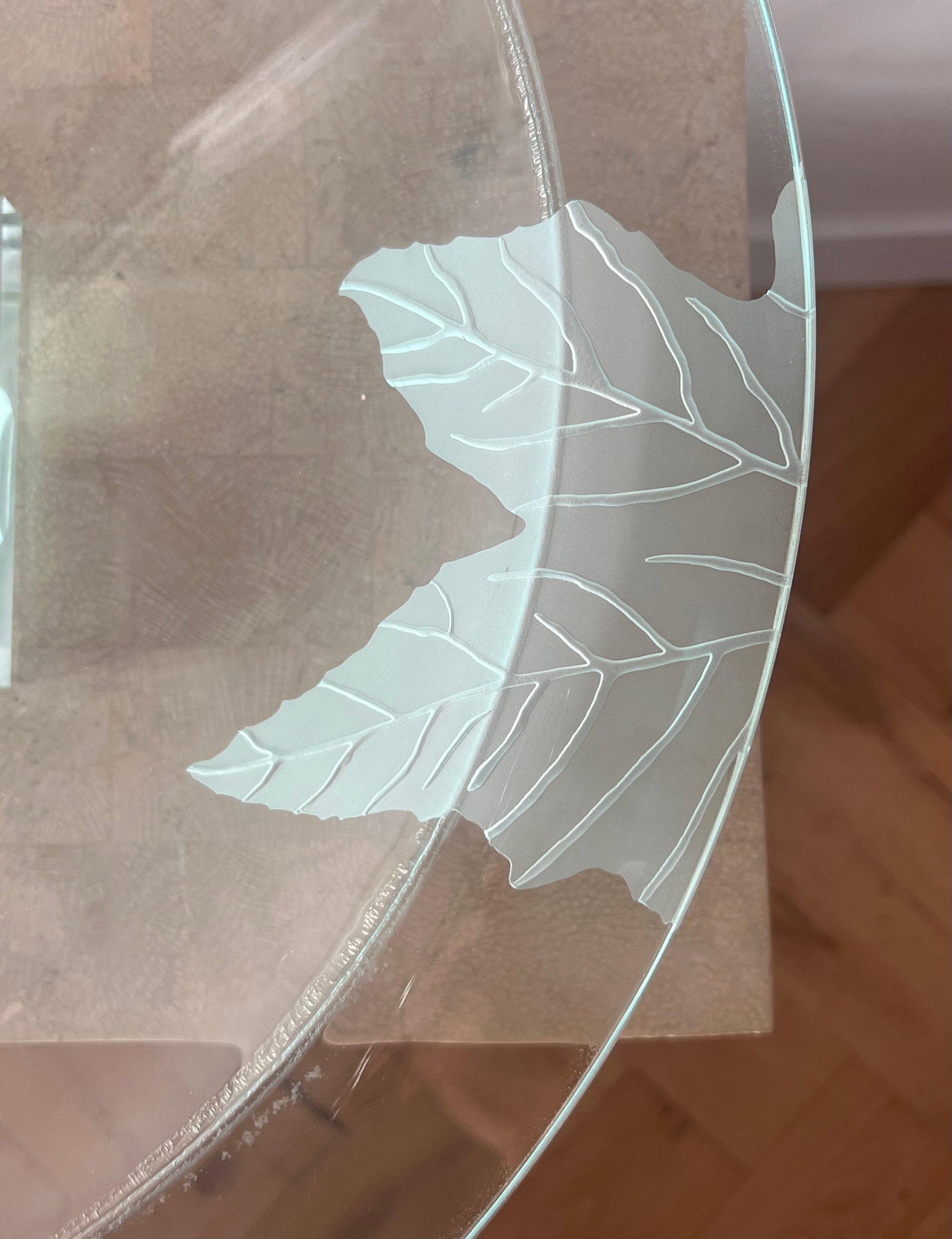 Monumental Glass Centerpiece With Etched Leaves by Stephen Schlanser, 2007. - 12