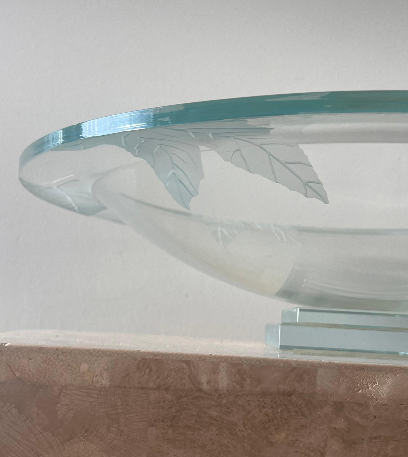 Monumental Glass Centerpiece With Etched Leaves by Stephen Schlanser, 2007. - 9