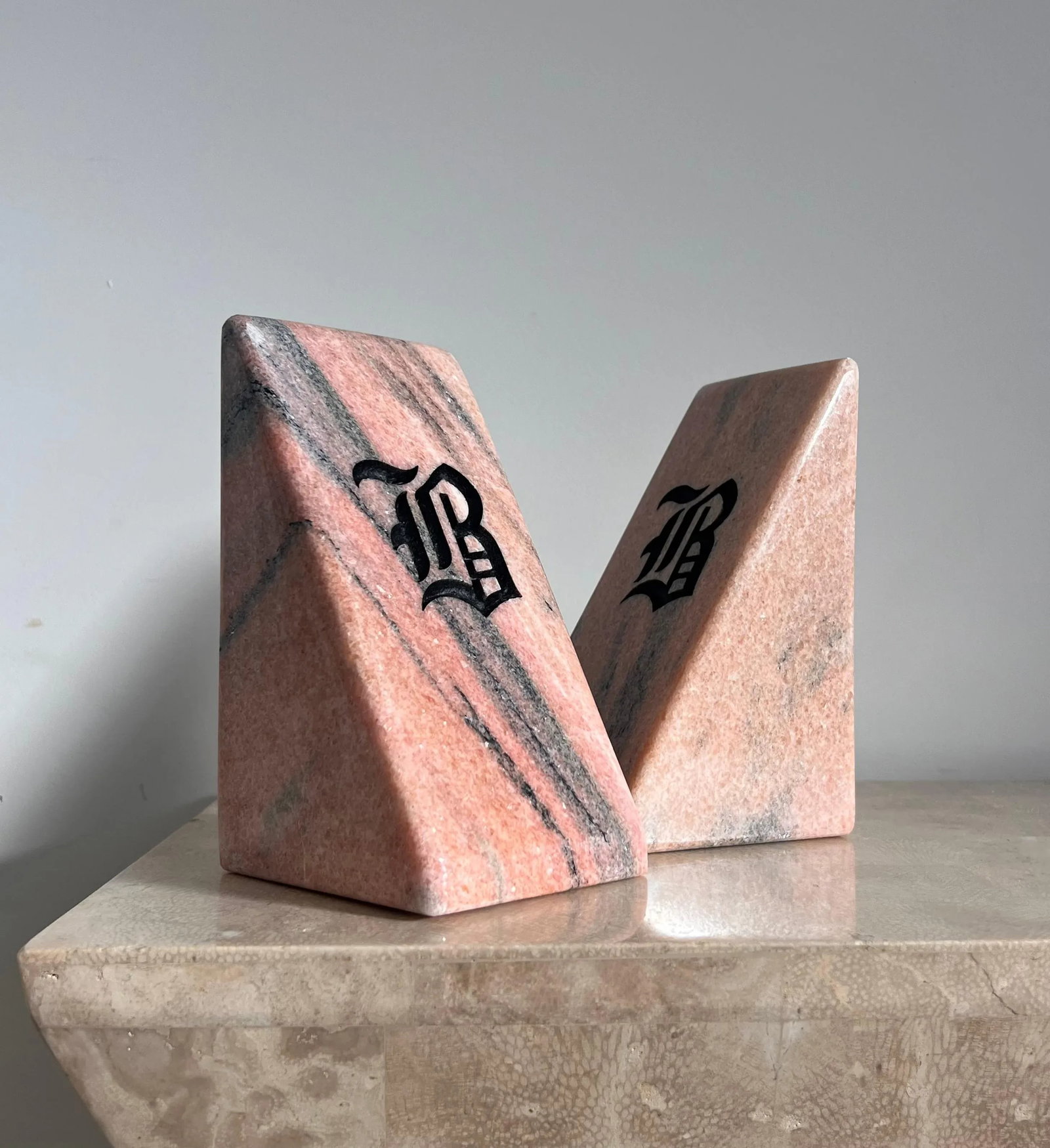 Vintage Pink Marble Bookends With Etched Gothic "b", Late 20th Century - a Pair - 7