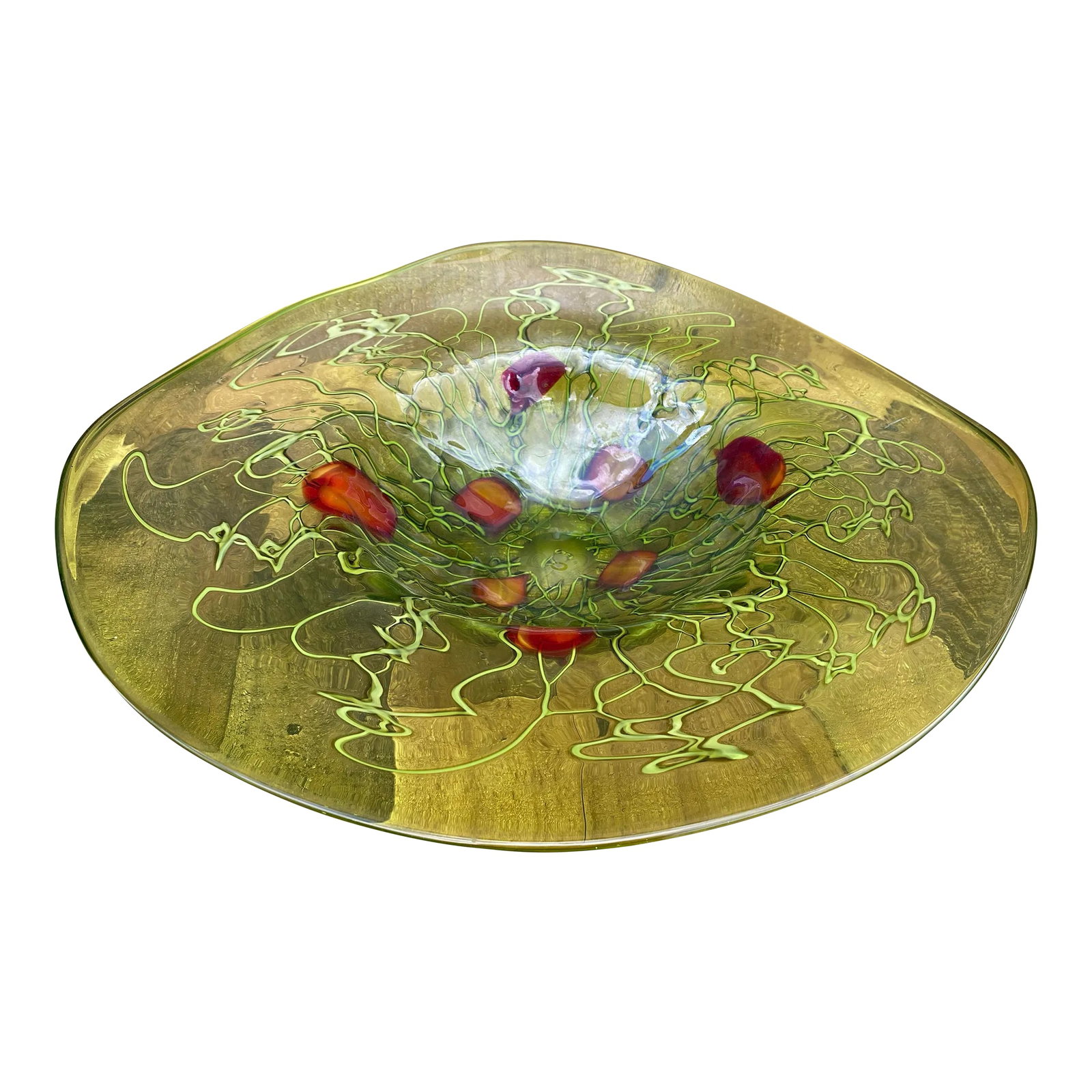 Vintage Italian Murano Green and Red Hat Vase: Vintage Italian Murano Green and Red Hat Vase / Bowl / Plate This green and red blow Murano glass platter would be a stunning center piece on your coffee or console table. Use it as a fruit plate, ser