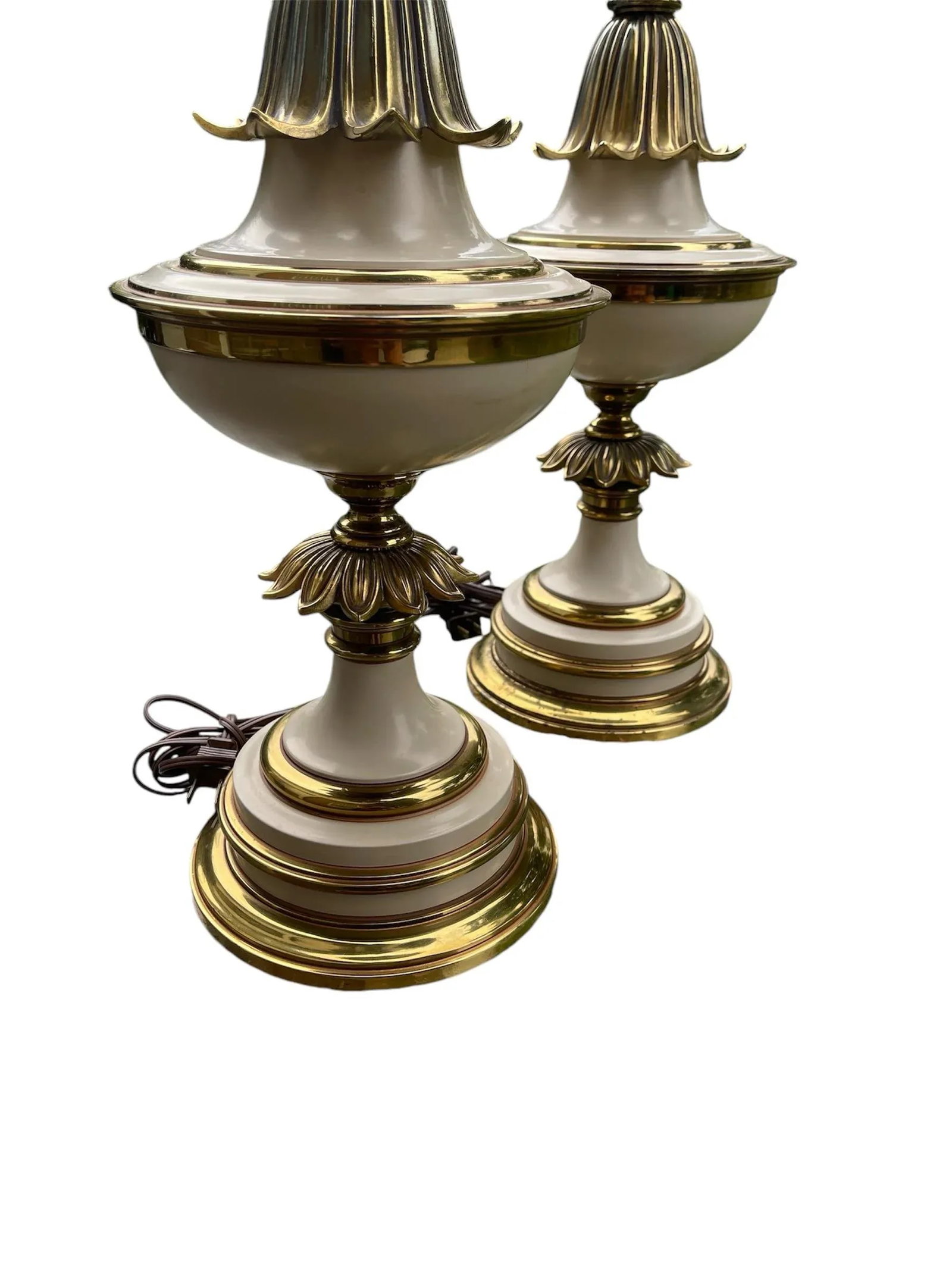 Vintage Hollywood Regency Enamel and Brass Table Lamps Attributed to Tommi Parzinger Stiffel - a Pai - 6