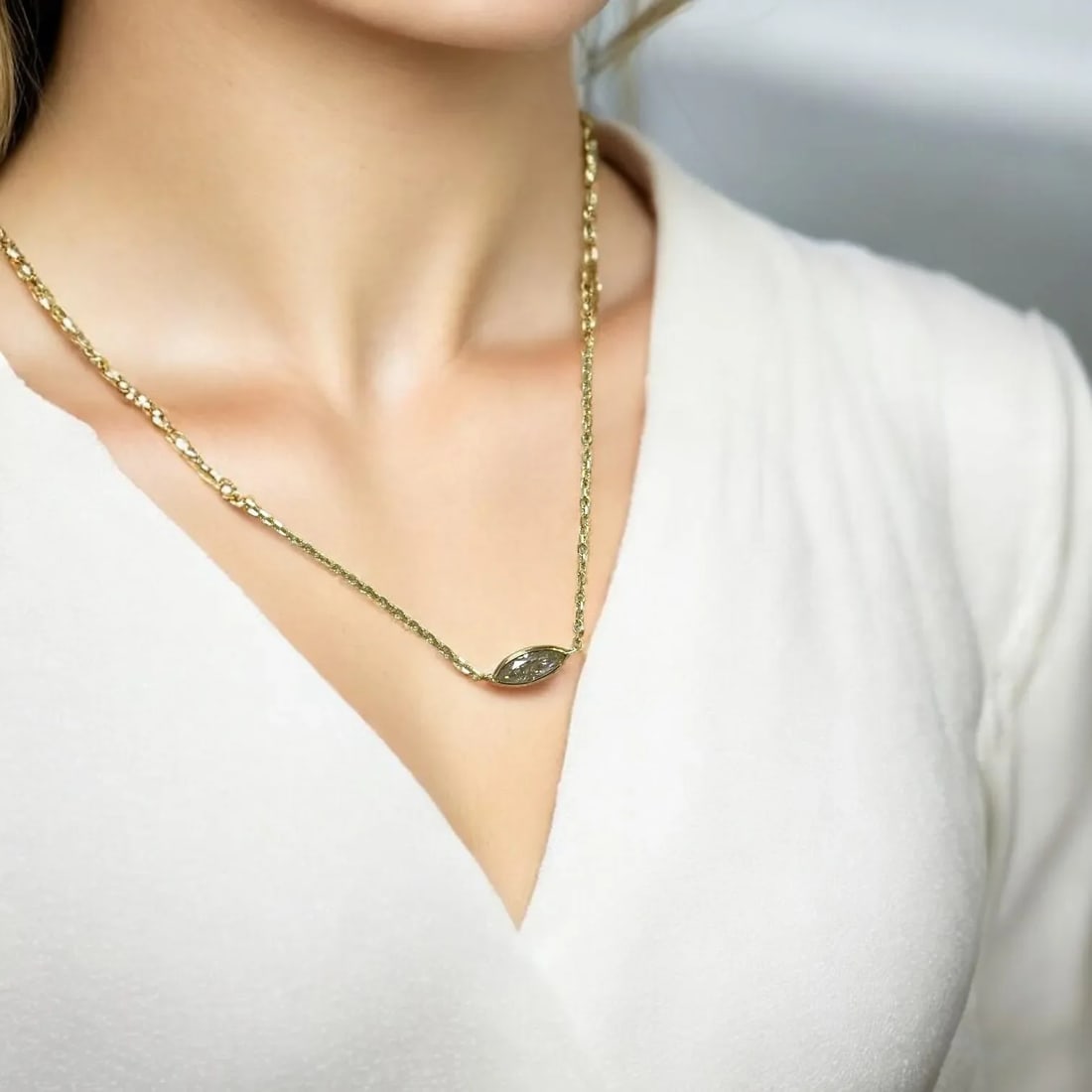 Classic 14k Yellow Gold 0.55ct Marquise Natural Diamond Bezeled Necklace - 2