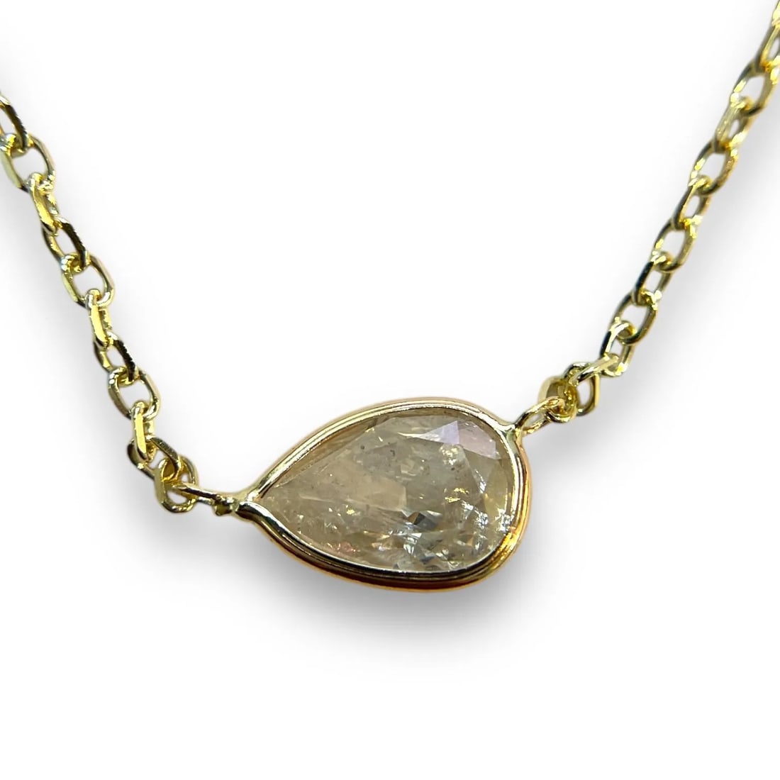 Radiant 14k Yellow Gold 0.73ct Pear Natural Diamond Bezeled Necklace - 3