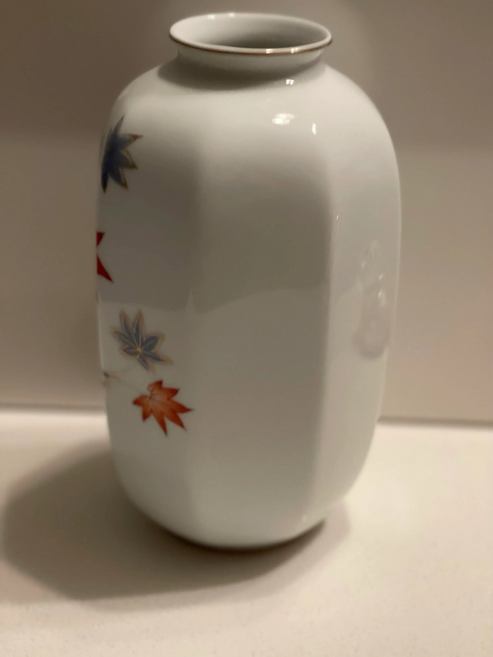 Late 19th Century Arita Ware Japan Fukagawa Porcelain Vase With Gold-Tinted Leaves, Stamped - 7