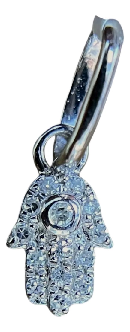 17th Century Small Hamsa Pave Pendant in White Gold: Material: 14k White Gold Stamped ;Condition : Excellent ;Stone : Diamond- 0.05 Condition: Alterations: Original Condition Unaltered Imperfections: Some Imperfections Condition Notes: Excellent