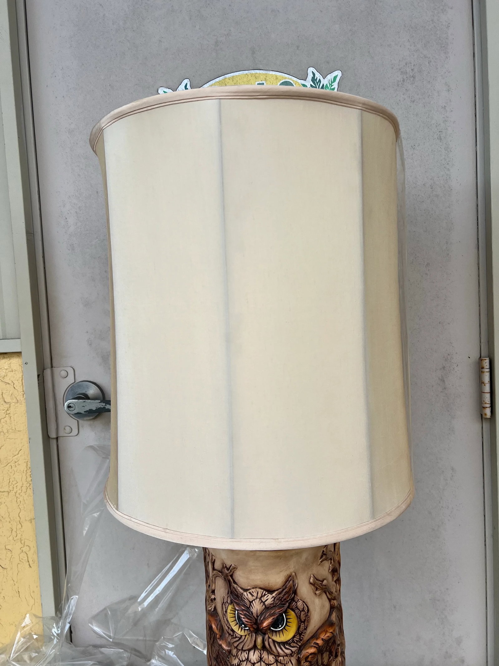 1960s Ceramic Owl Lamp With Shade - 3