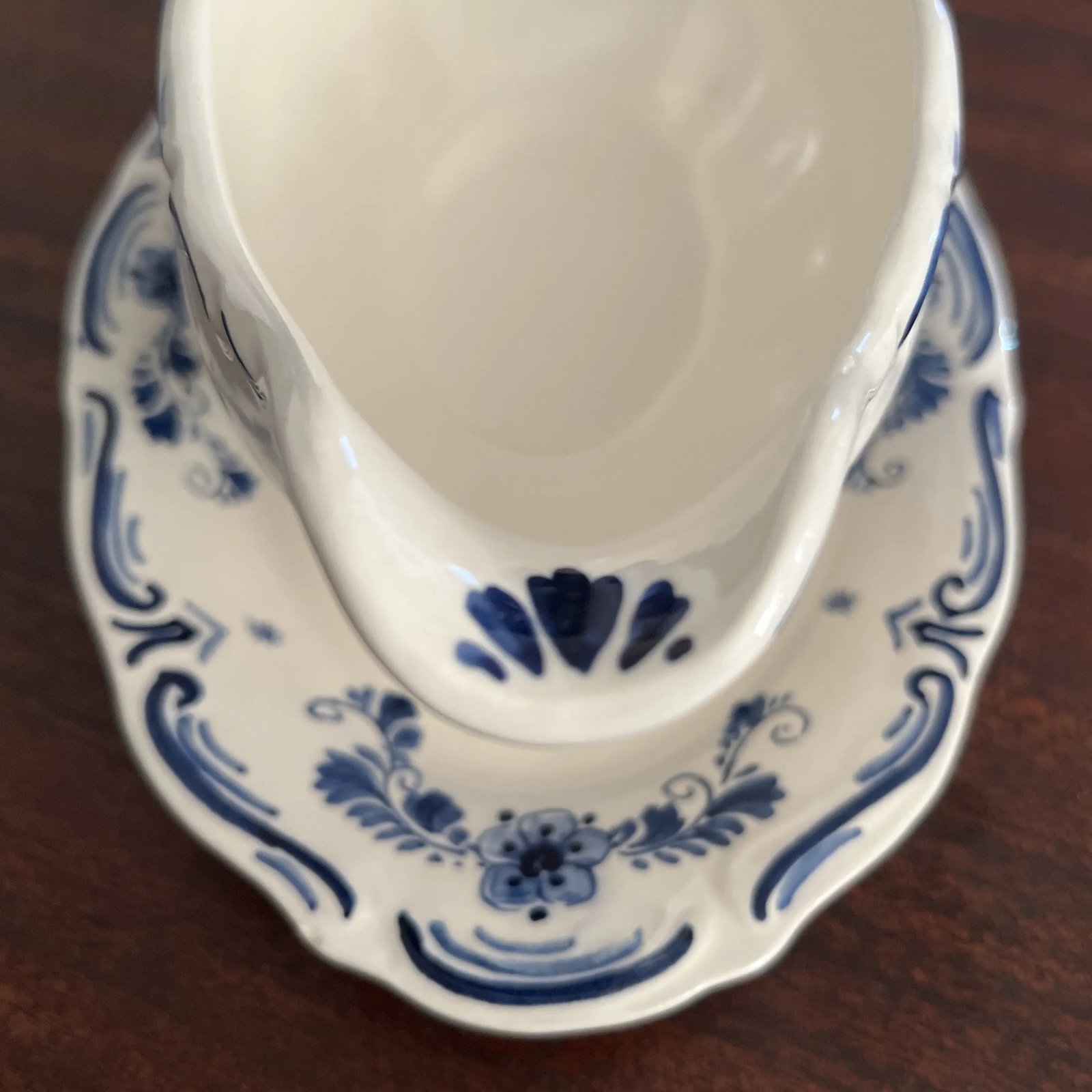 Vintage Hand Painted Delft Blue Gravy Boat, Signed - 10