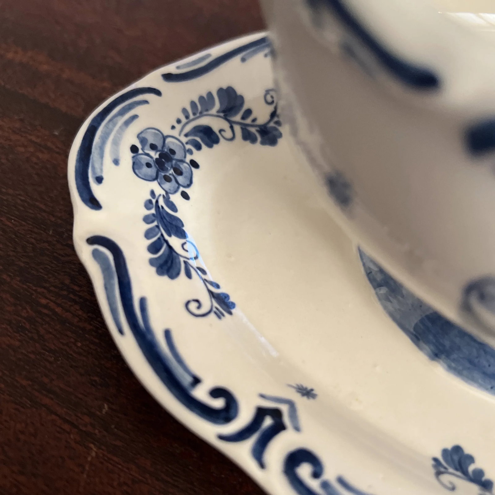 Vintage Hand Painted Delft Blue Gravy Boat, Signed - 4