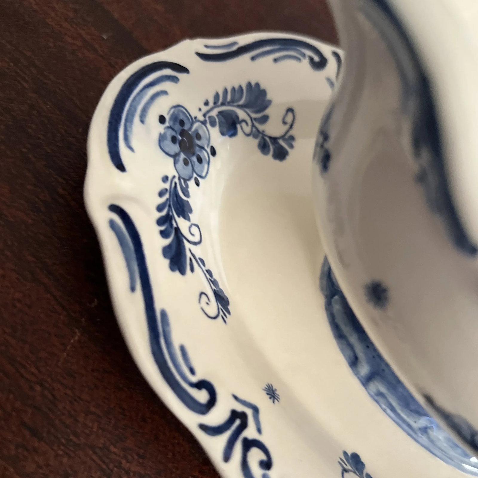 Vintage Hand Painted Delft Blue Gravy Boat, Signed - 6