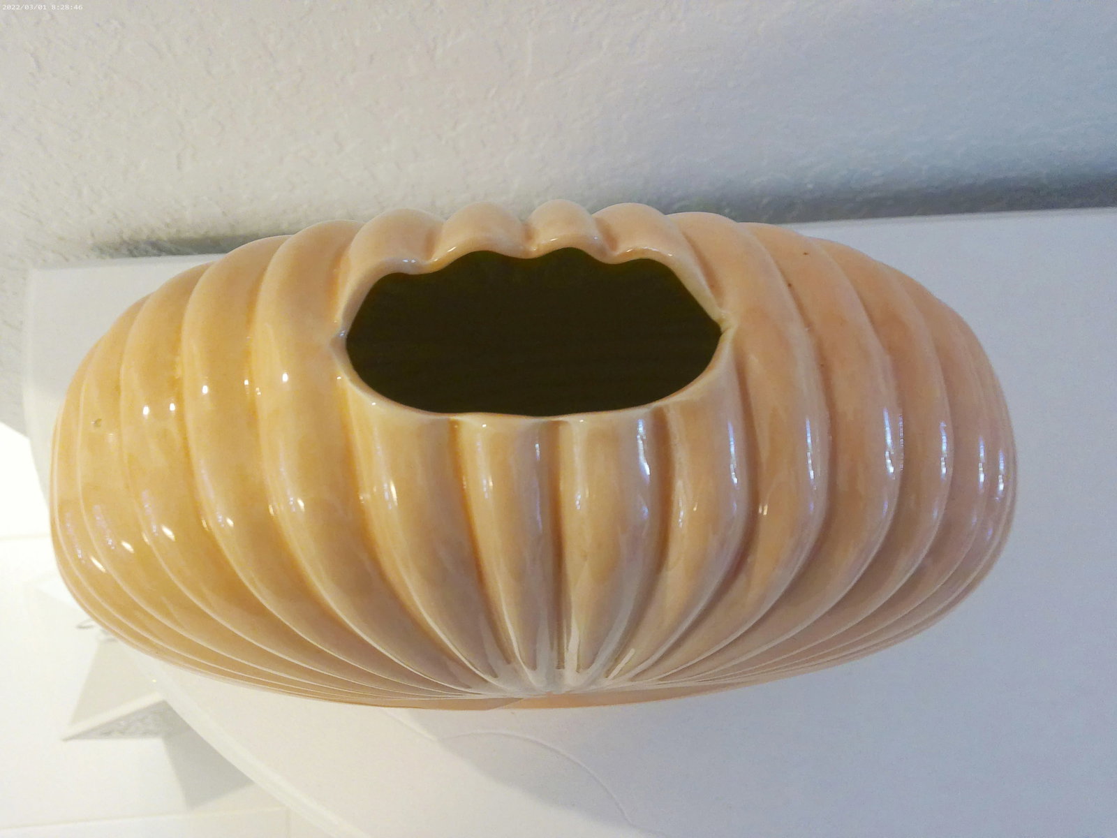 1980s Art Deco Design Peach Vase - 3