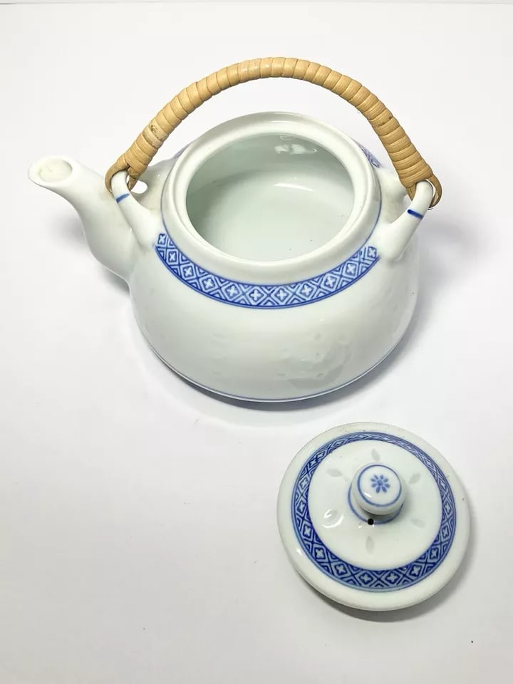 1970s Tienshan "Rice Flower" 42-Piece Porcelain Dinnerware Set - 10