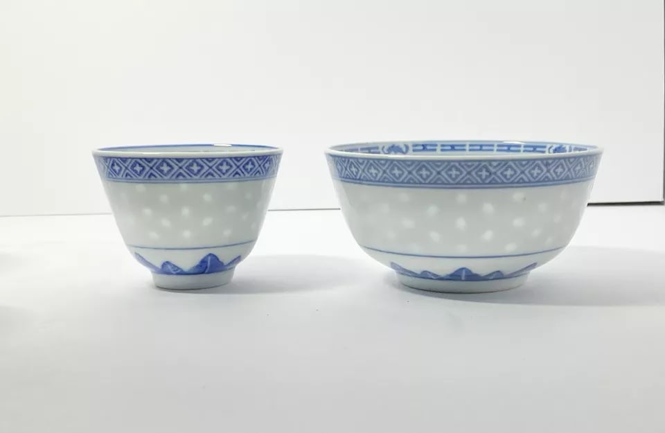 1970s Tienshan "Rice Flower" 42-Piece Porcelain Dinnerware Set - 7