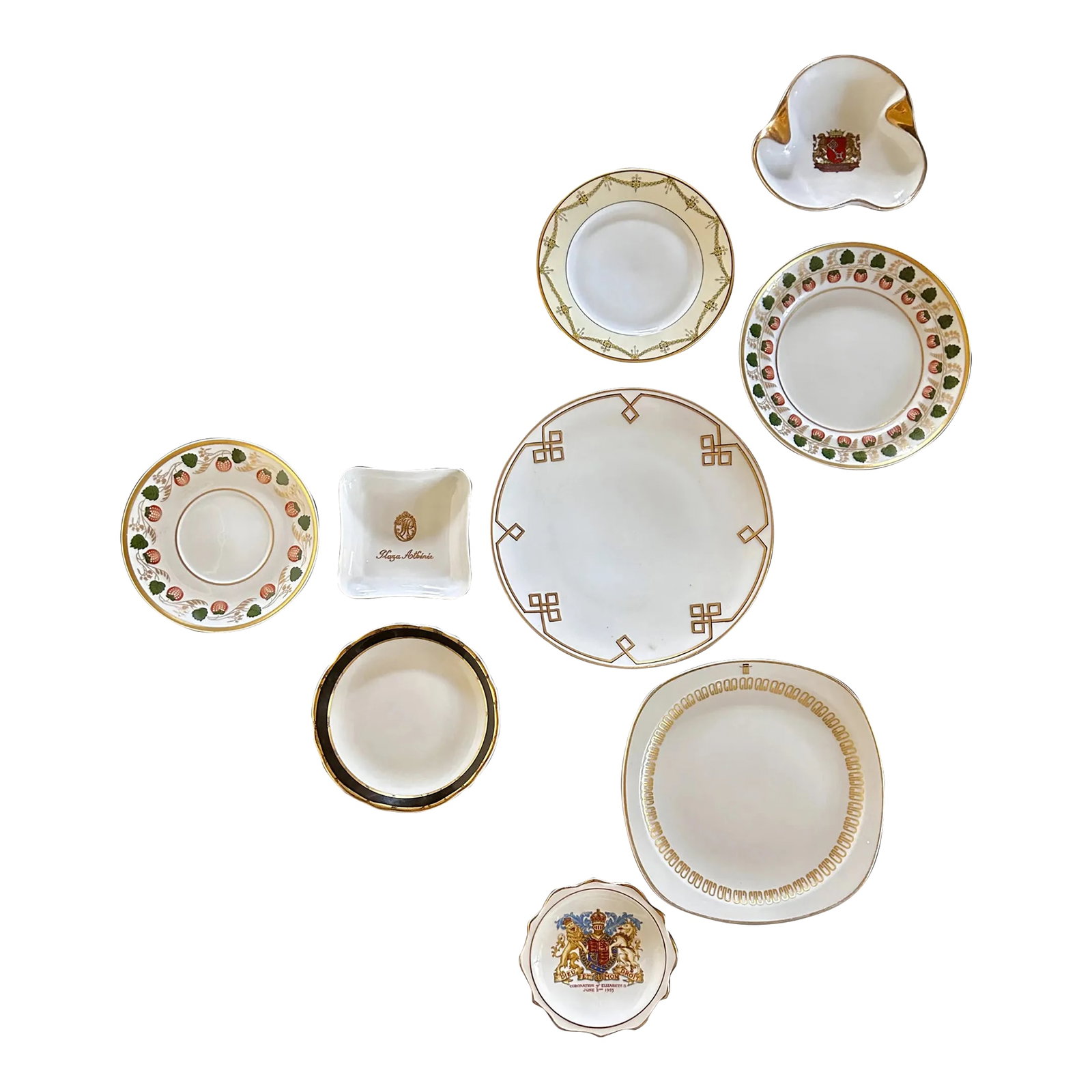 Red and Gold Art Deco Coat of Arms Motif Wall Plate Curation- Set of 9: Elegant and regal, this red., white, and gold coat of arms motif wall plate curation will add a touch of art deco glamour to your decor! SET OF 9 INCLUDES: 1. 5" x 5" ashtray/catchall Red, white, and 