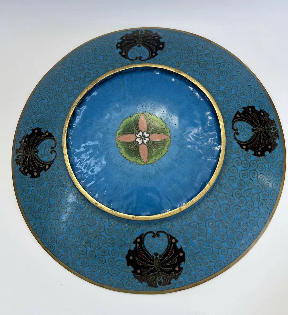 Antique Japanese Meiji Period Cloisonne Charger With Shishi Lion Dogs and Turtle With Hairy Tails - 4