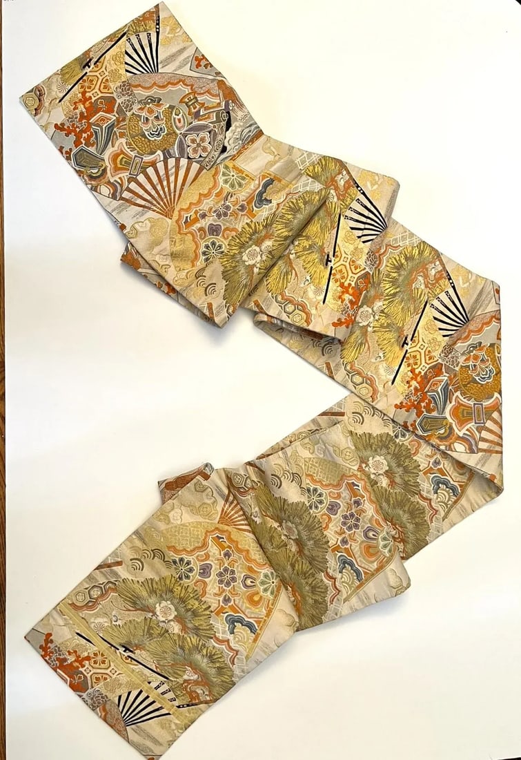 Early 20th Century Japanese Maru Obi With Fan Designs - 3