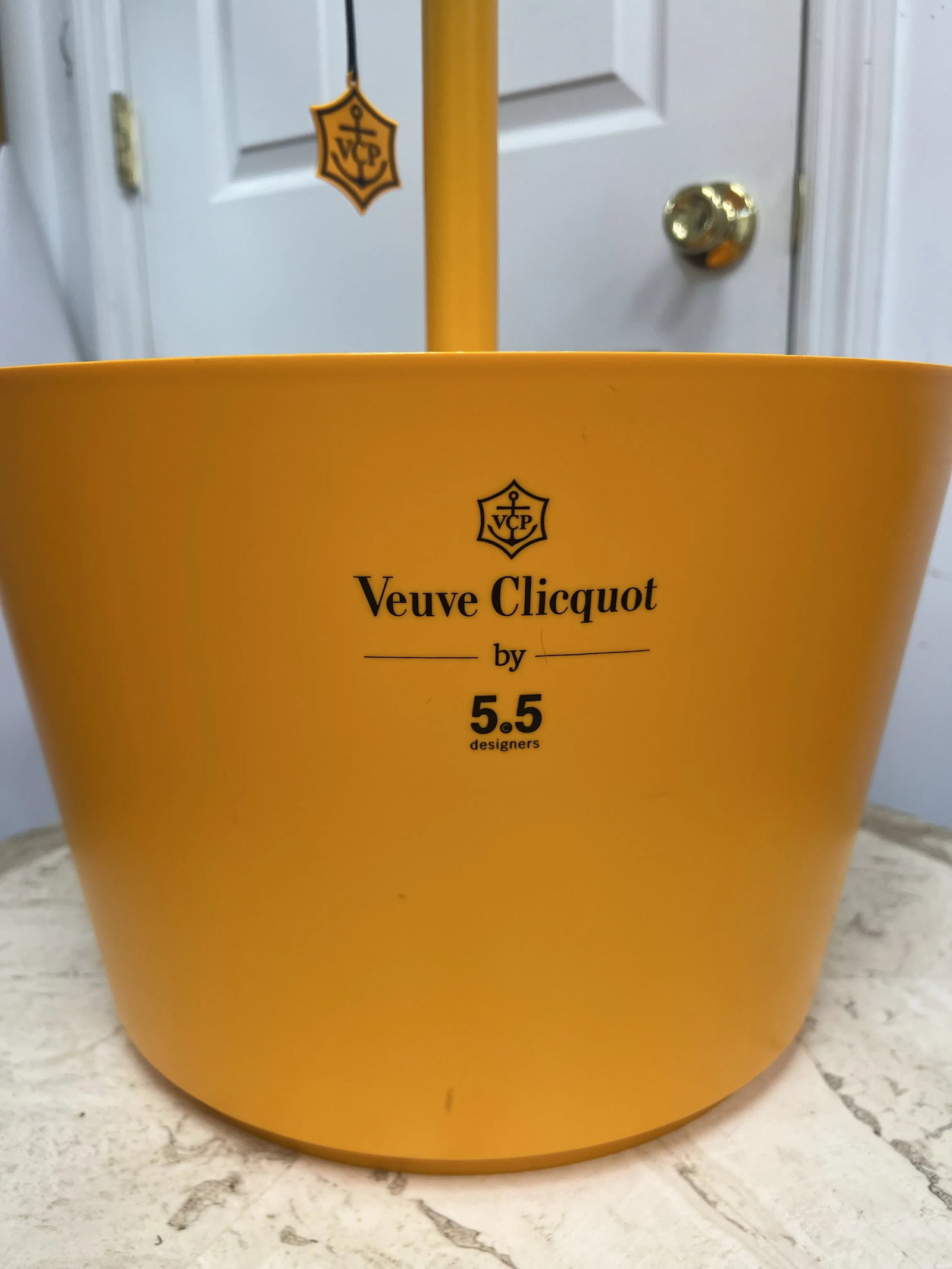 French Veuve Clicquot Ponsardin Champagne Cooler, Ice Bucket With Table Lamp. - 7