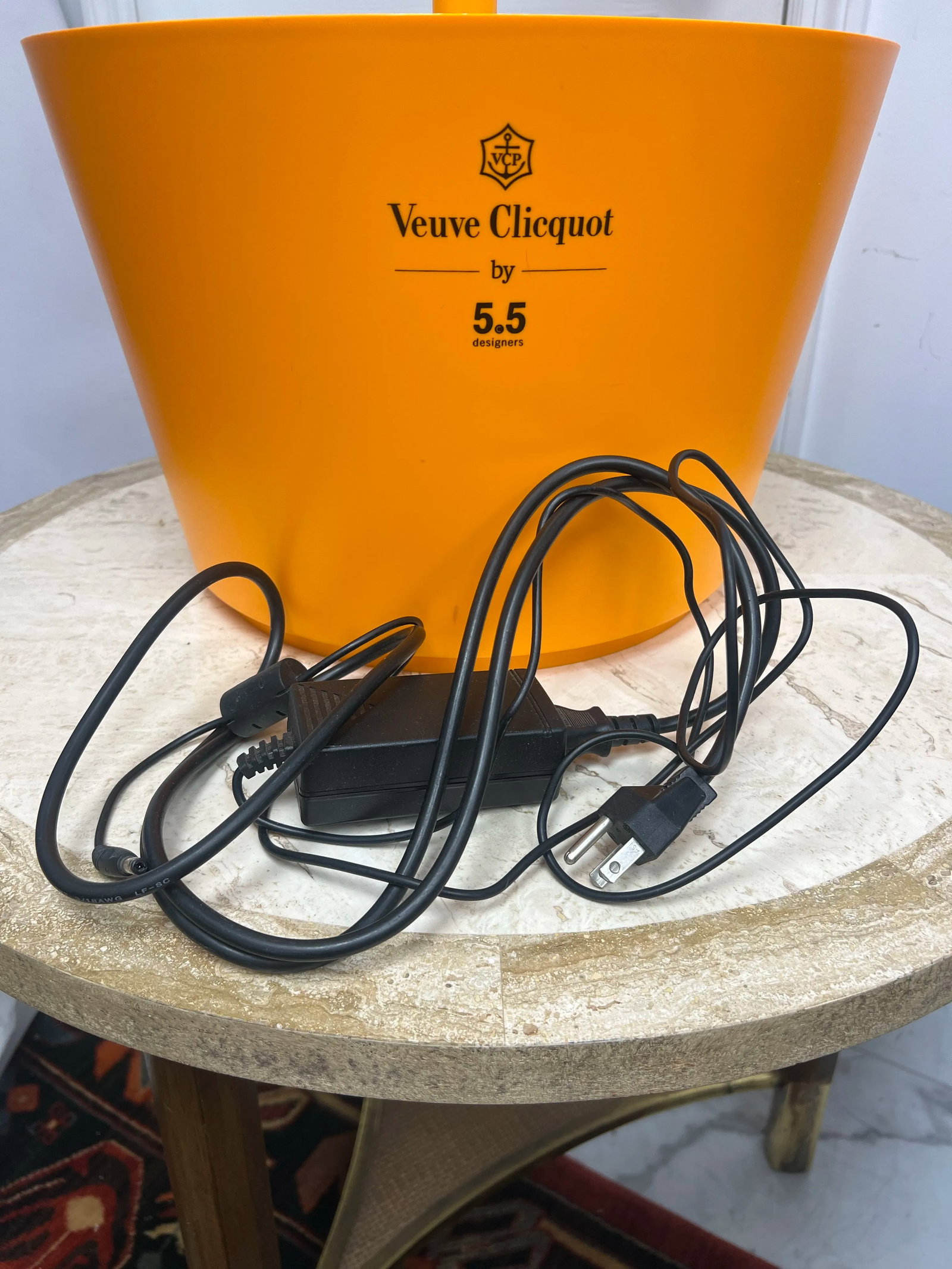French Veuve Clicquot Ponsardin Champagne Cooler, Ice Bucket With Table Lamp. - 8