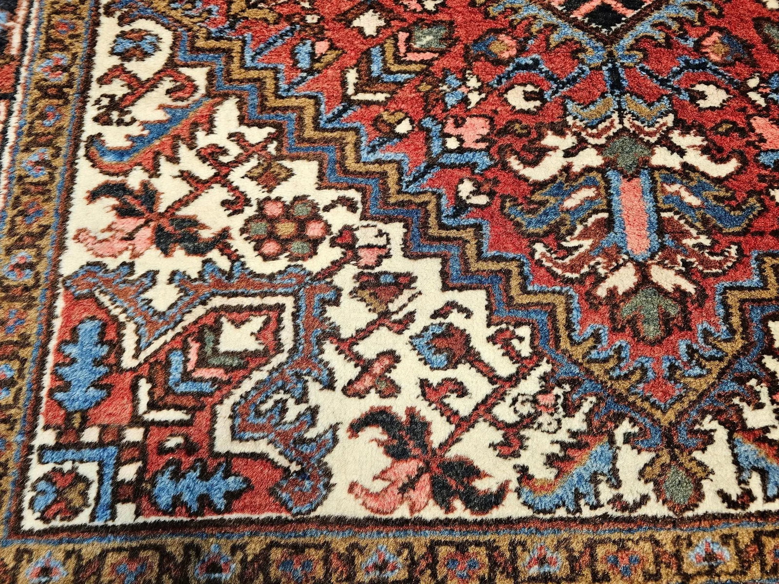 Vintage Persian Heriz Area Rug, Handwoven Geometric Pattern, Red & Navy, 5' X 7' - 10