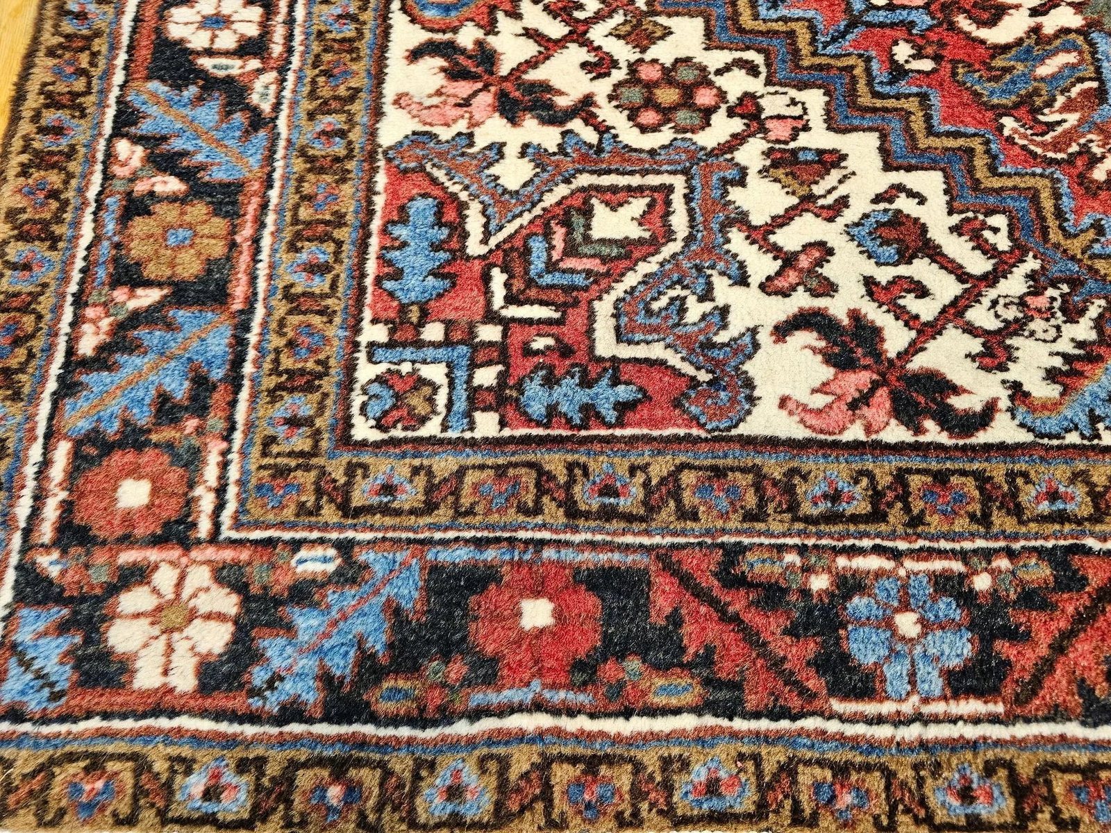 Vintage Persian Heriz Area Rug, Handwoven Geometric Pattern, Red & Navy, 5' X 7' - 11
