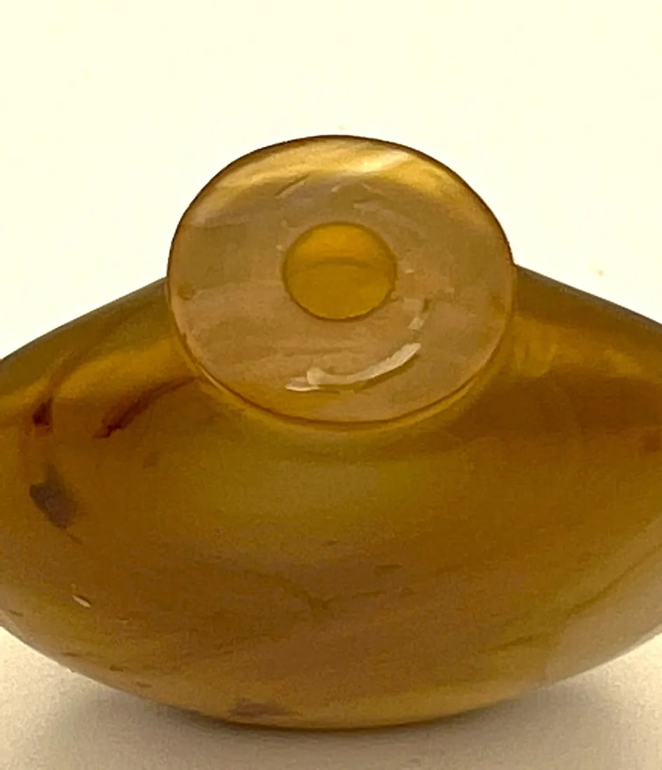19th Century Hollow Agate Snuff Bottle on a Wood Stand - 11