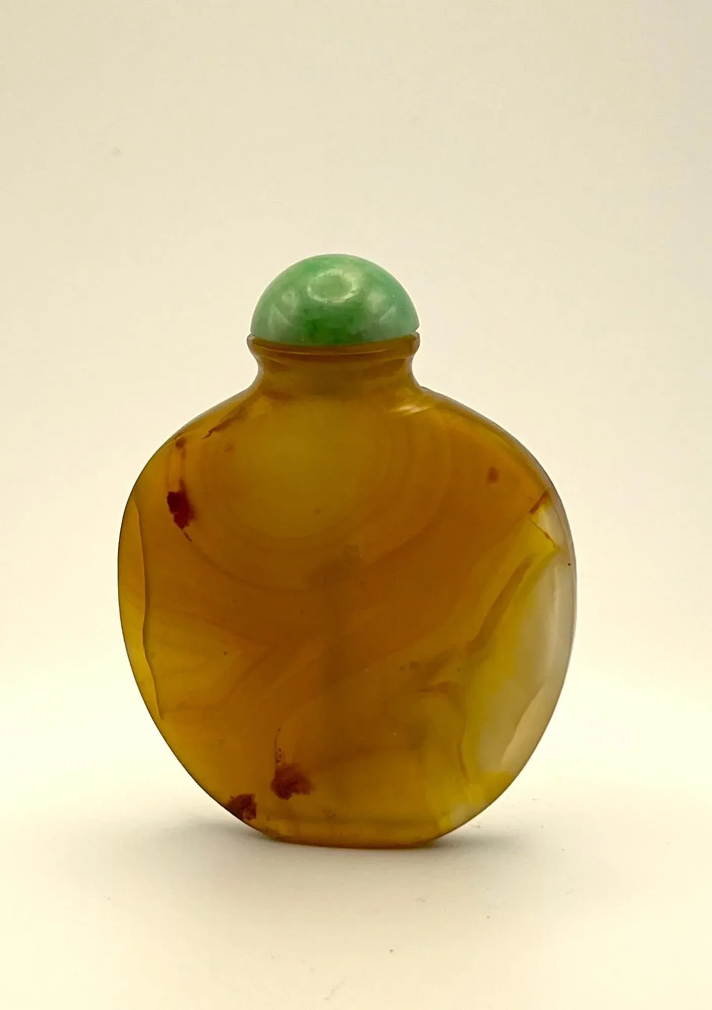 19th Century Hollow Agate Snuff Bottle on a Wood Stand - 2