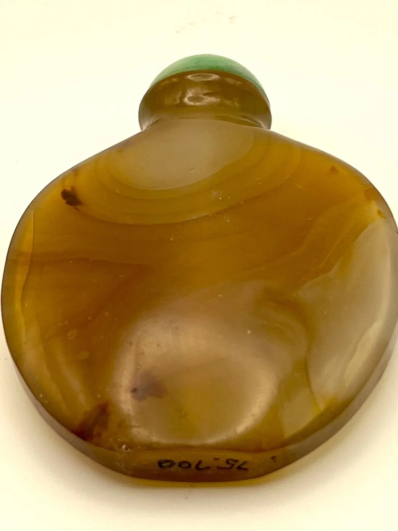 19th Century Hollow Agate Snuff Bottle on a Wood Stand - 8