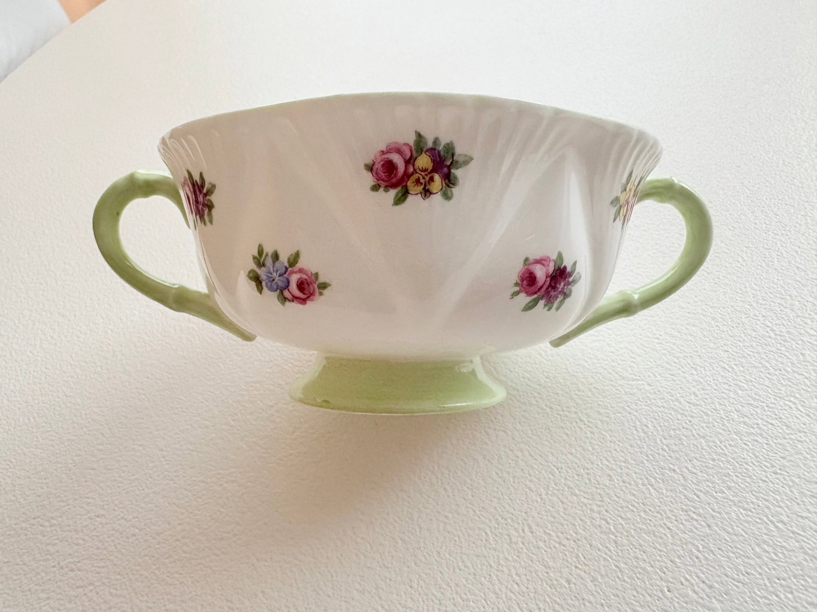 1960s Shelley Fine Bone China Service for Twelve- 92 Pieces - 10