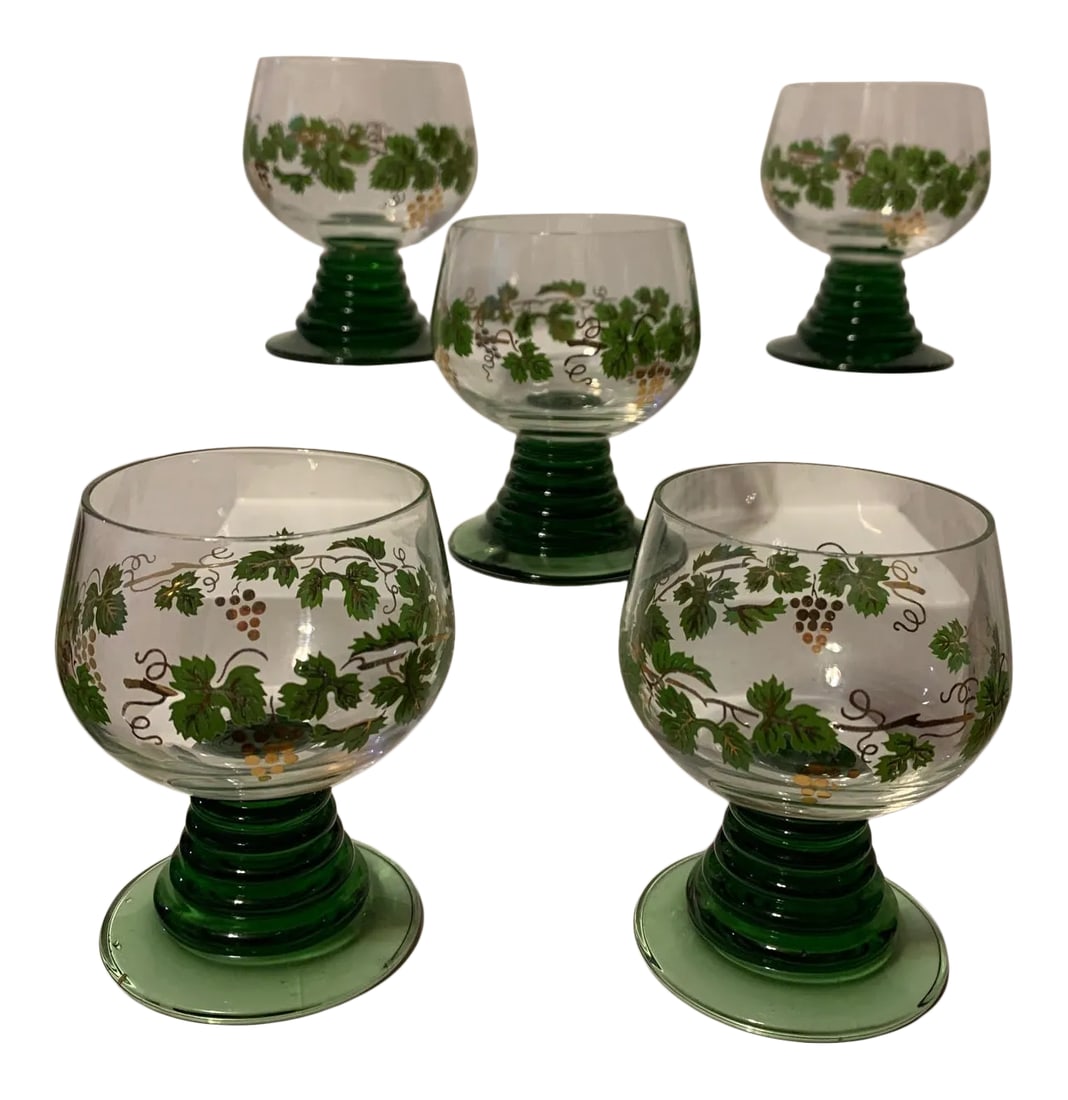 1950s Mid-Century Grape Green Cocktail Glasses With Green Rings Base - Set of 5 Pieces: Art of Mid - Century Grape Green Cocktail Glasses With Green Rings Base - Set of 5 Pieces. The Grape Green Cocktail Glasses With Embossed Floral Motif. Place of Origin: United States Dimensions: Heigh