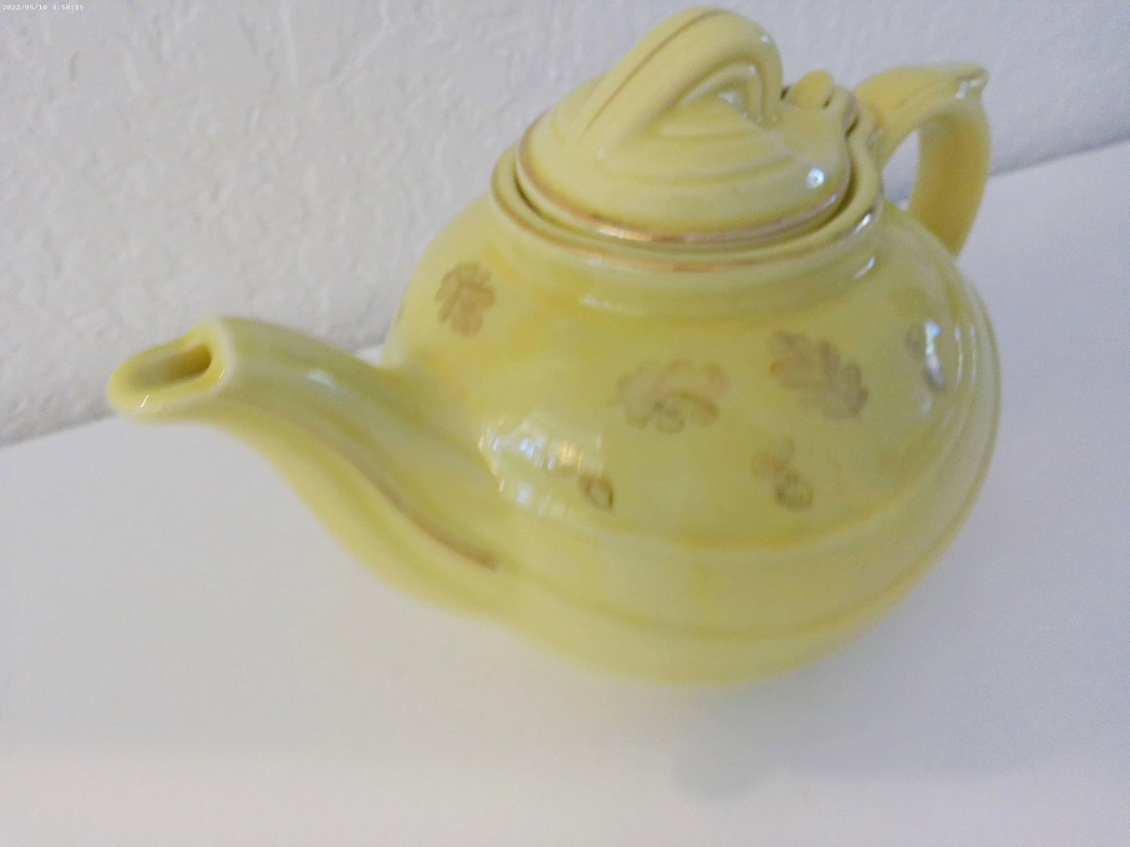 1940s Hall Aladdin Genie Lamp Yellow Tea Pot - 2