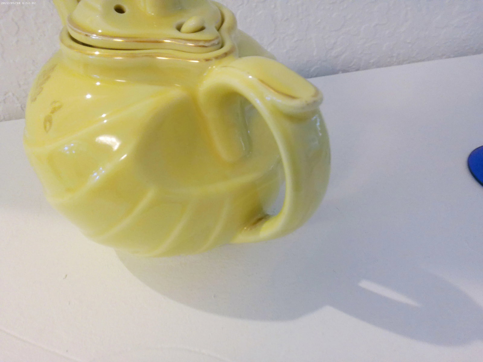1940s Hall Aladdin Genie Lamp Yellow Tea Pot - 6