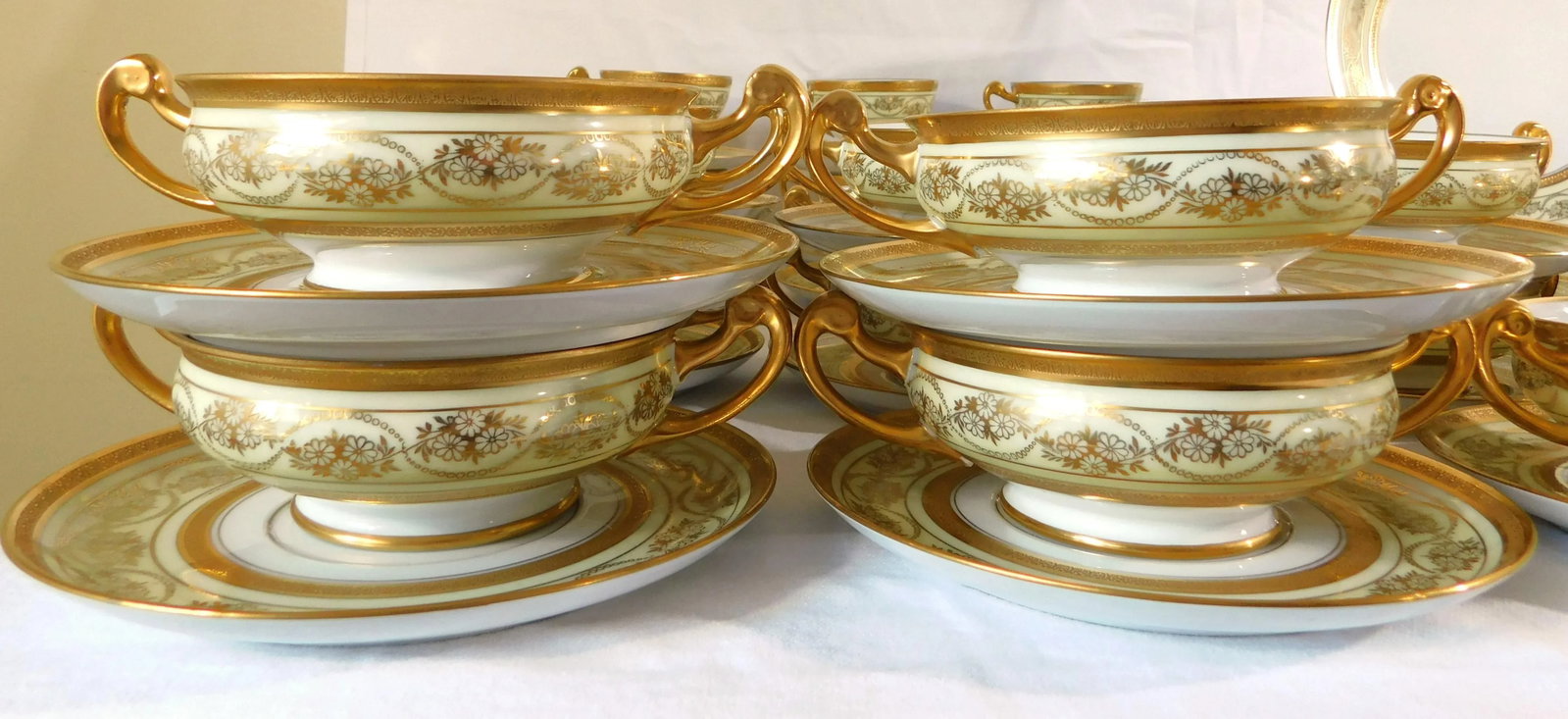 Antique Hutschenreuther Selb Bavaria Gold Encrusted 94pc Dinnerware China Set Service for 12 - 6