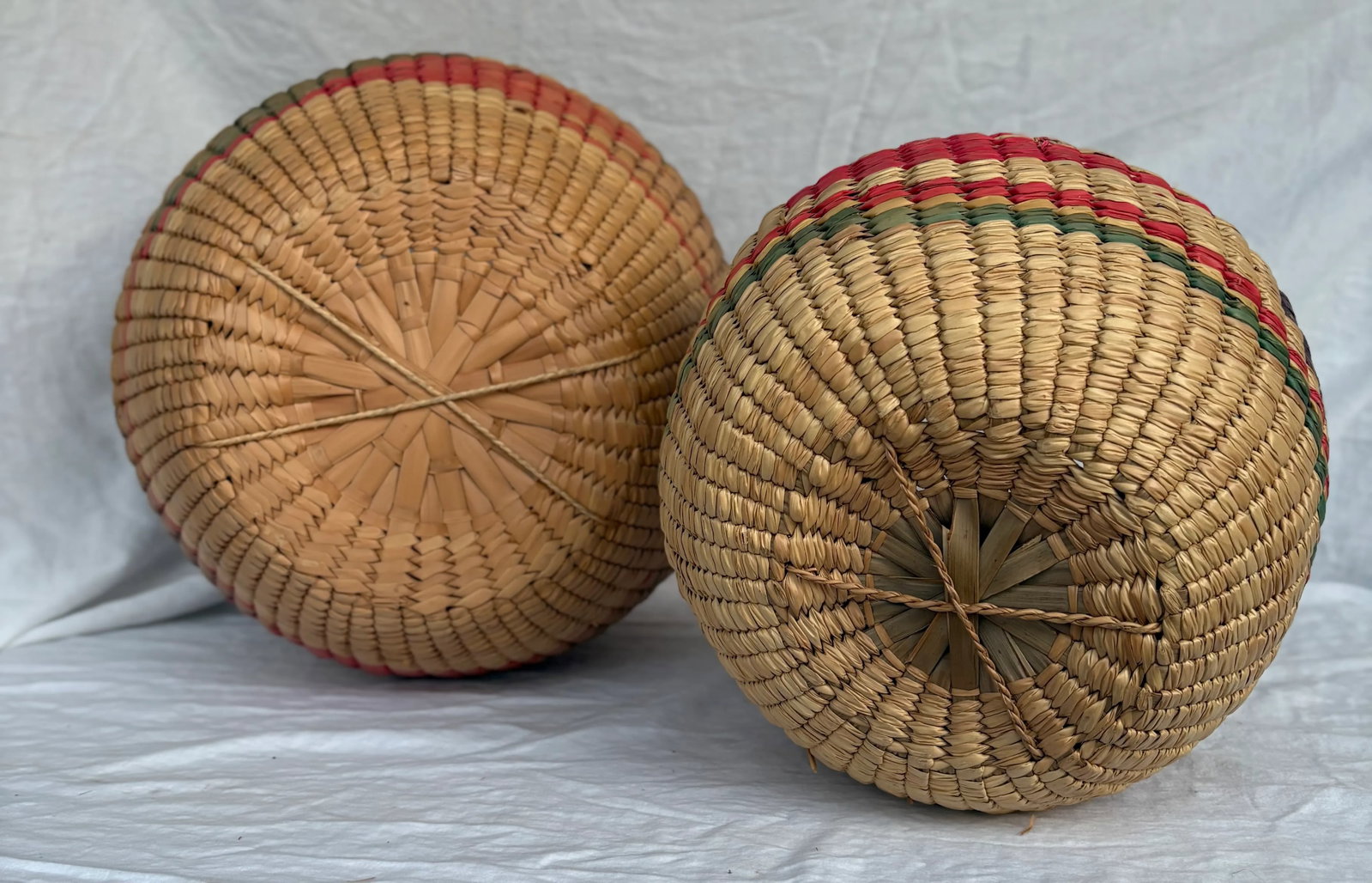 Late 20th Century Vintage Mexican Folk Art Woven Palm Baskets With Handles, Set of 2 - 4