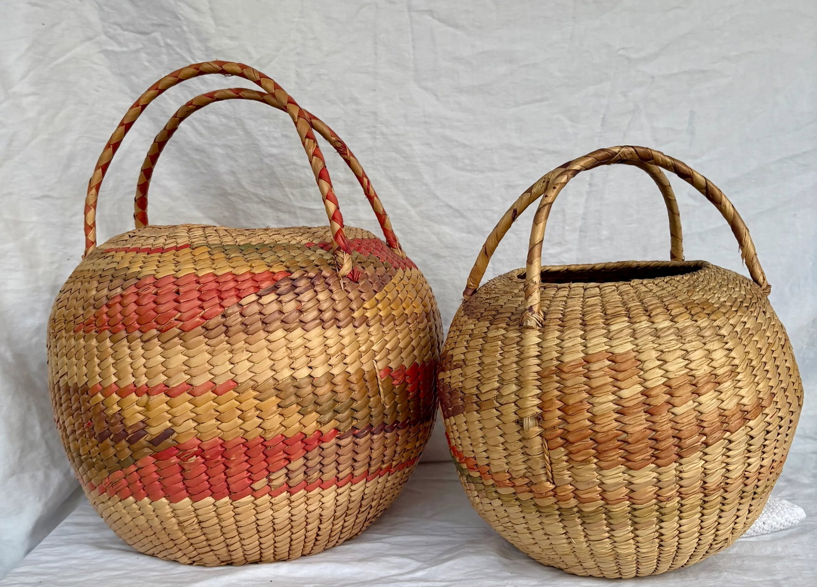 Late 20th Century Vintage Mexican Folk Art Woven Palm Baskets With Handles, Set of 2 - 5