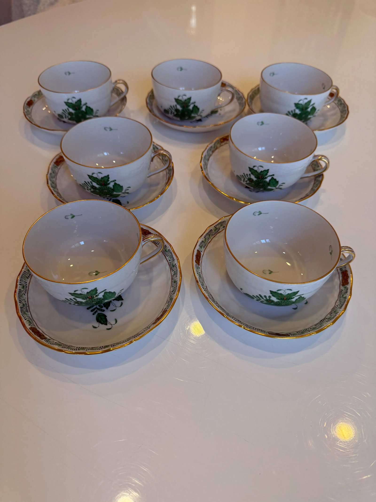 Mid 20th Century Herend Green Chinese Bouquet Tea Cup and Saucer Set- 7 Cups and 7 Saucers - 6