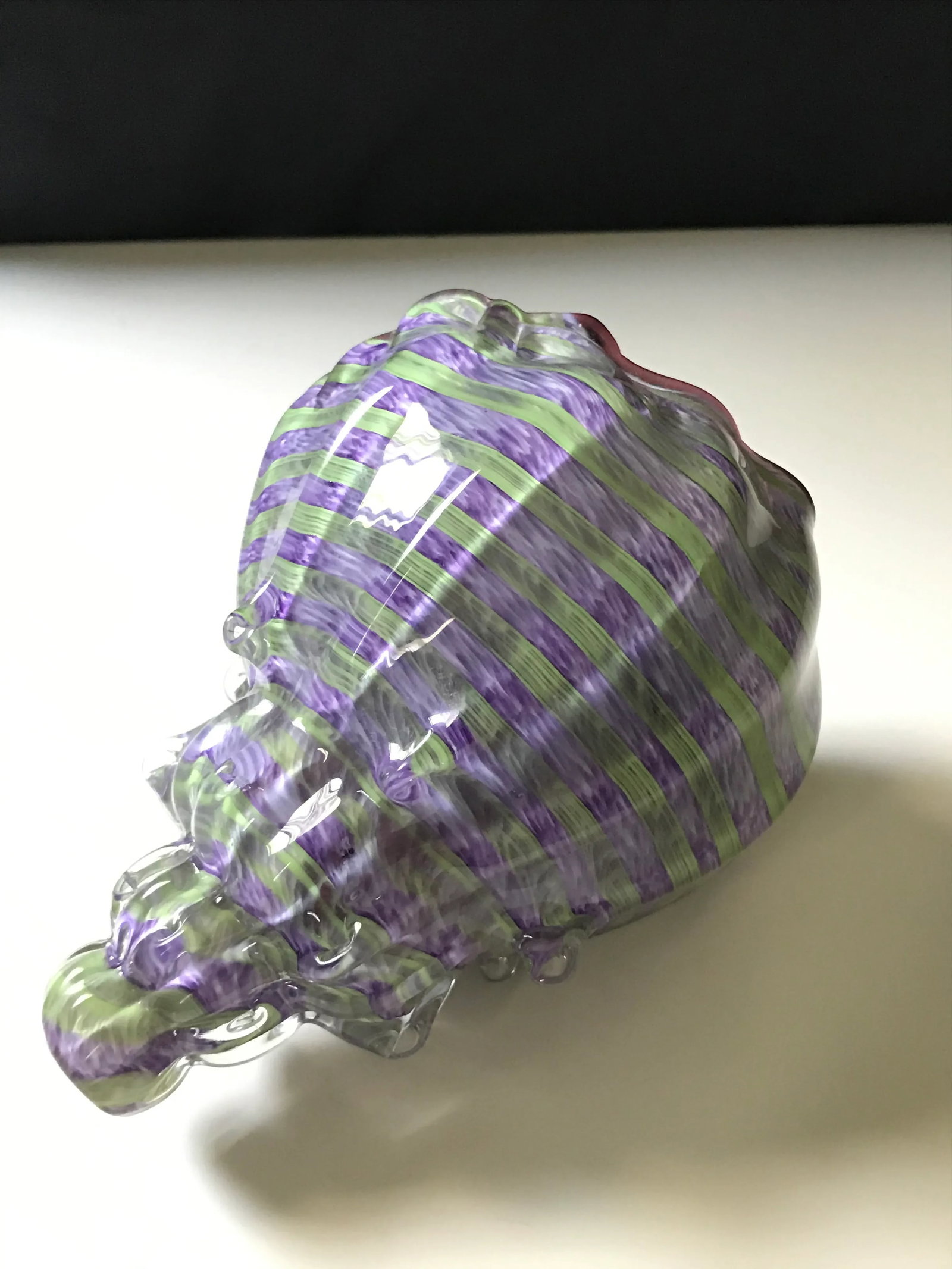 Handmade and Signed Glass Conch Seashell in Purple and Green - 5