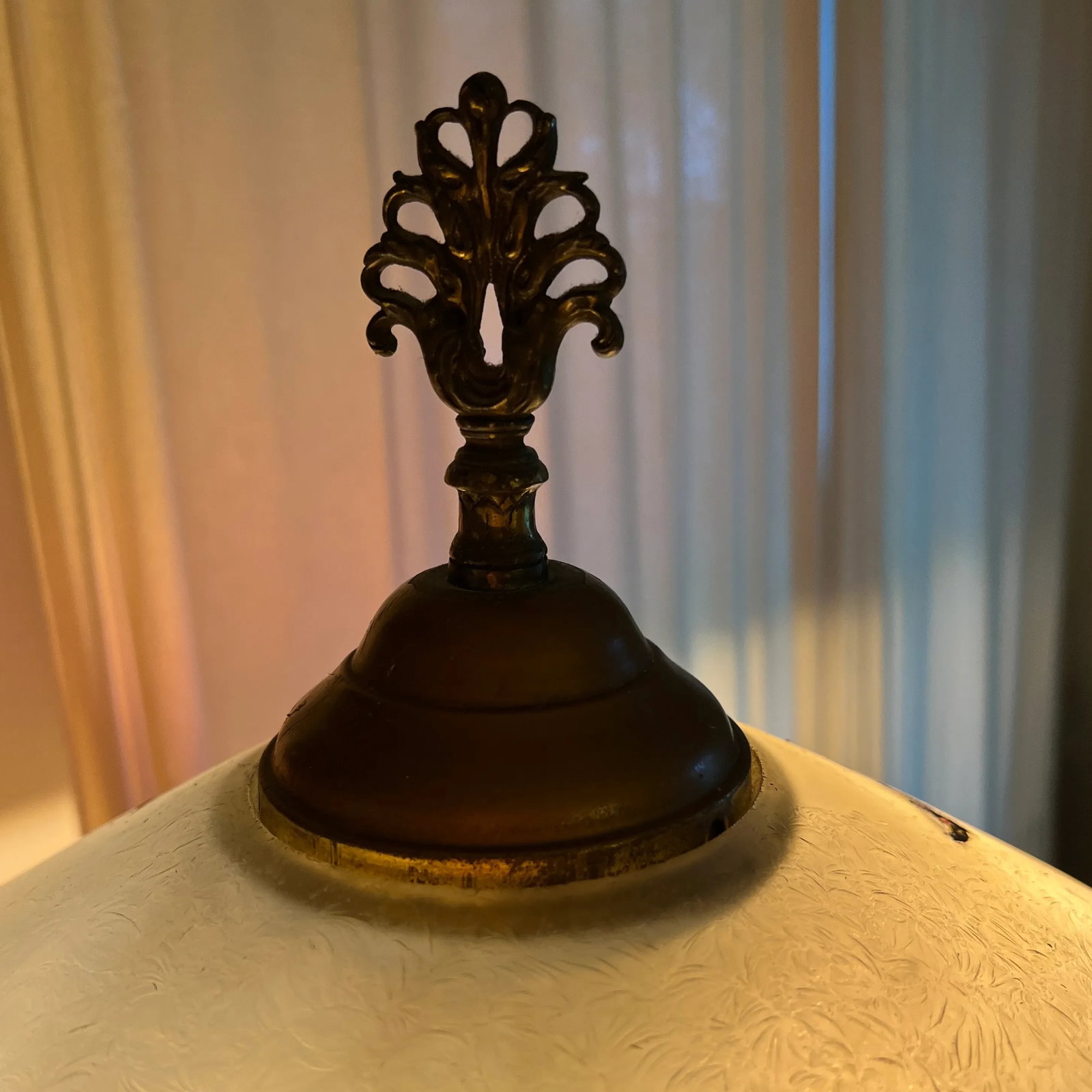 Antique Reverse Painted Lamp Featuring Cabbage Roses, Fully Restored & Rewired - 11